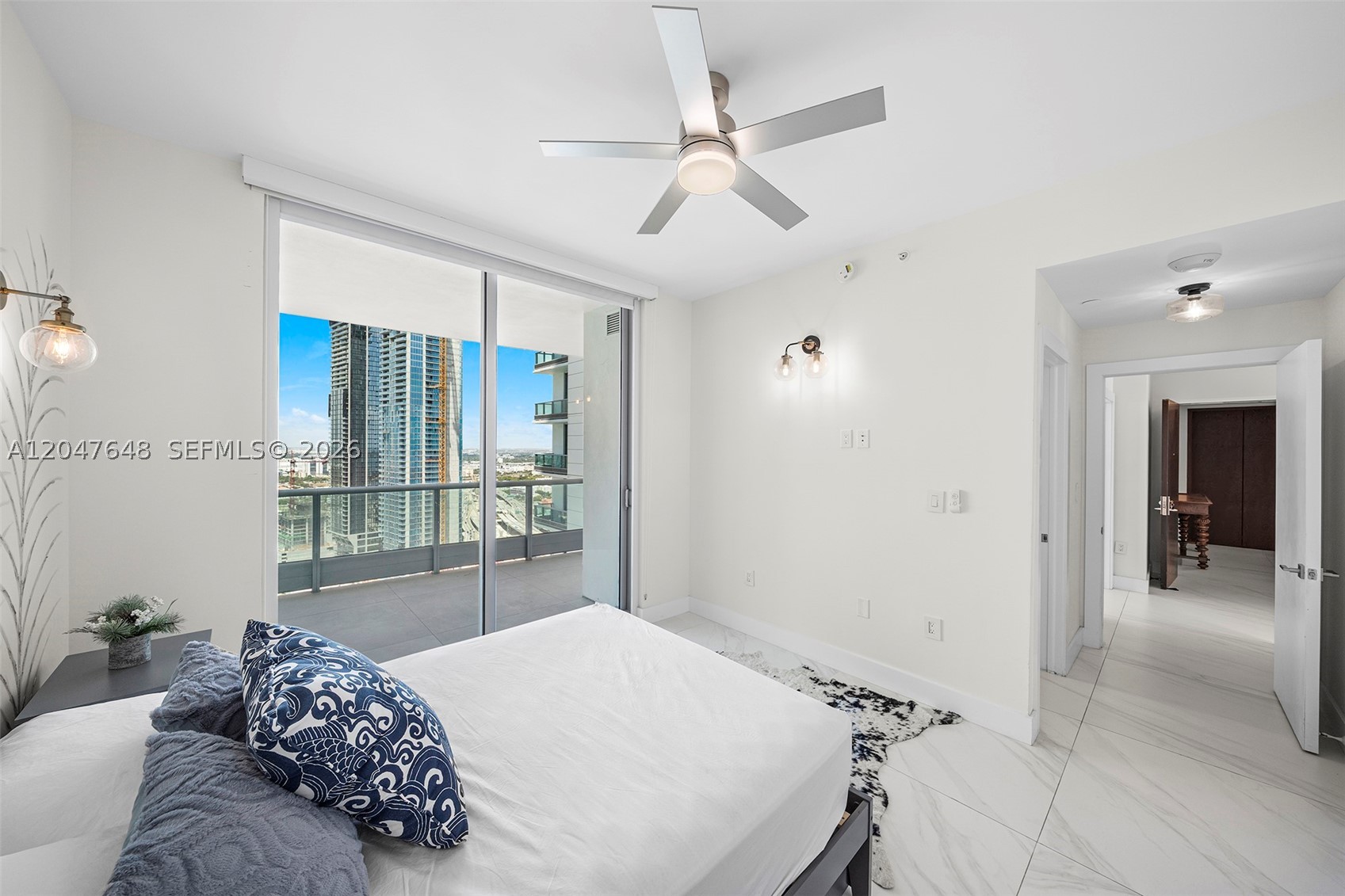900 Biscayne Blvd #4202, Miami FL 33132