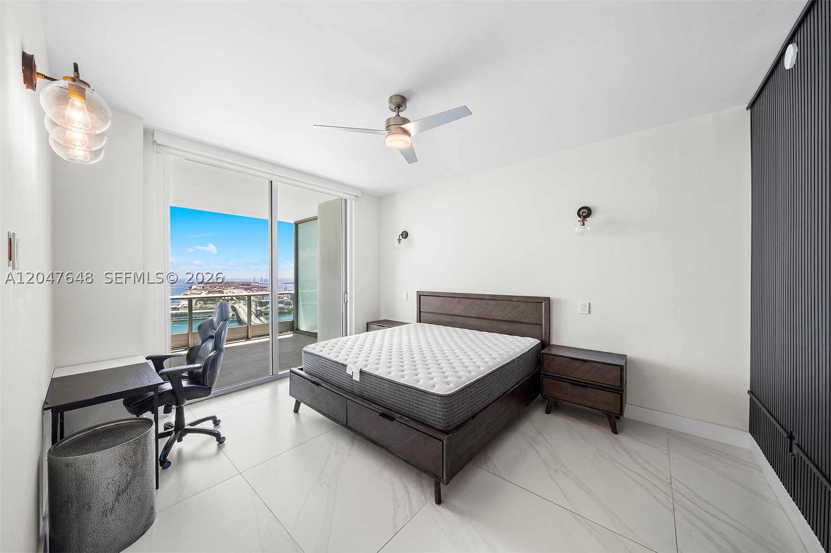 900 Biscayne Blvd #4202, Miami FL 33132