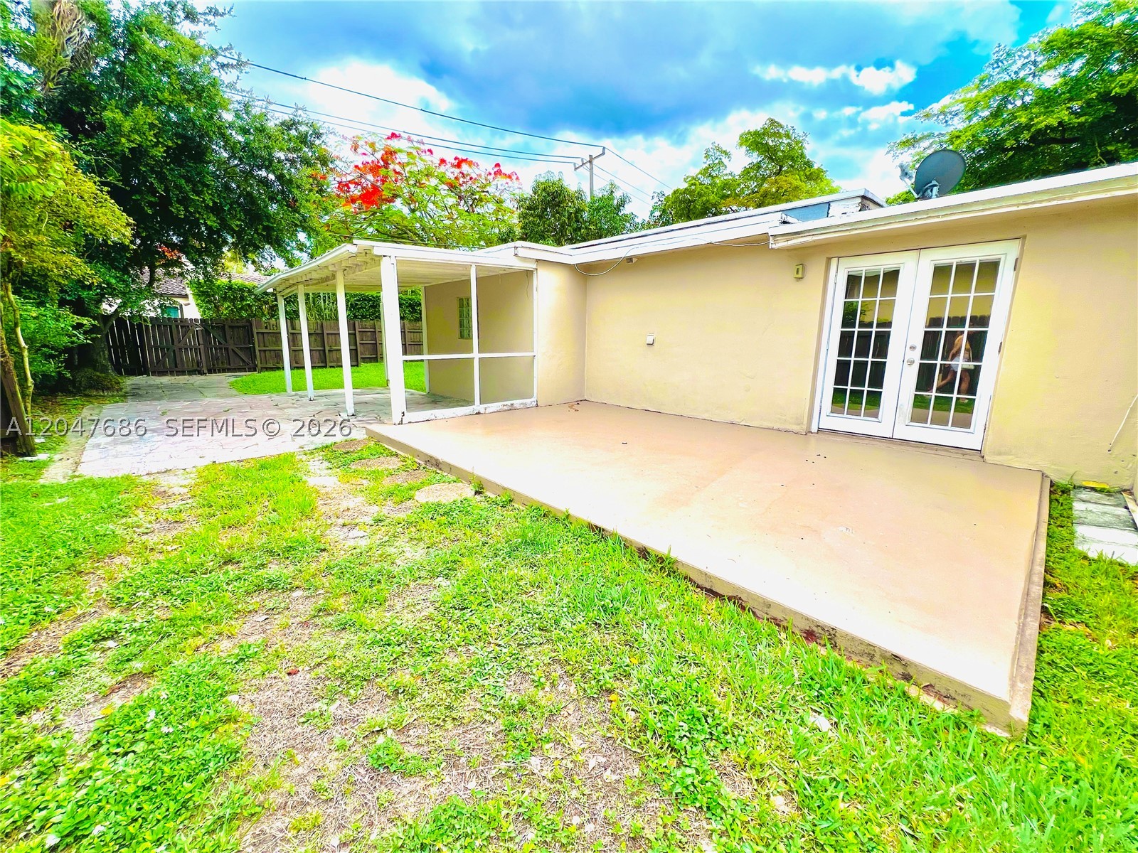 410 Pinecrest Dr #1, Miami Springs FL 33166