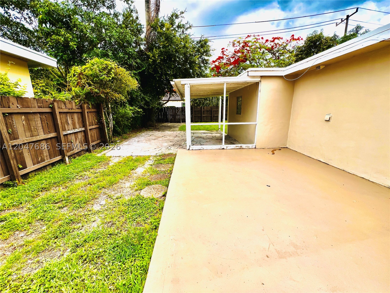 410 Pinecrest Dr #1, Miami Springs FL 33166
