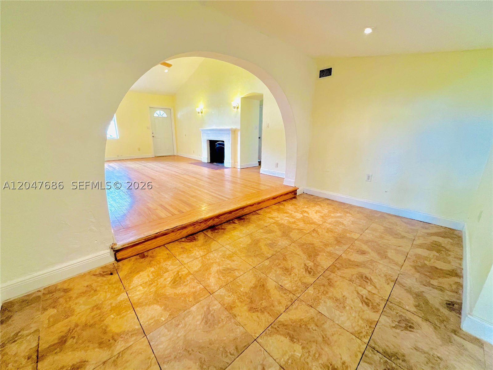 410 Pinecrest Dr #1, Miami Springs FL 33166