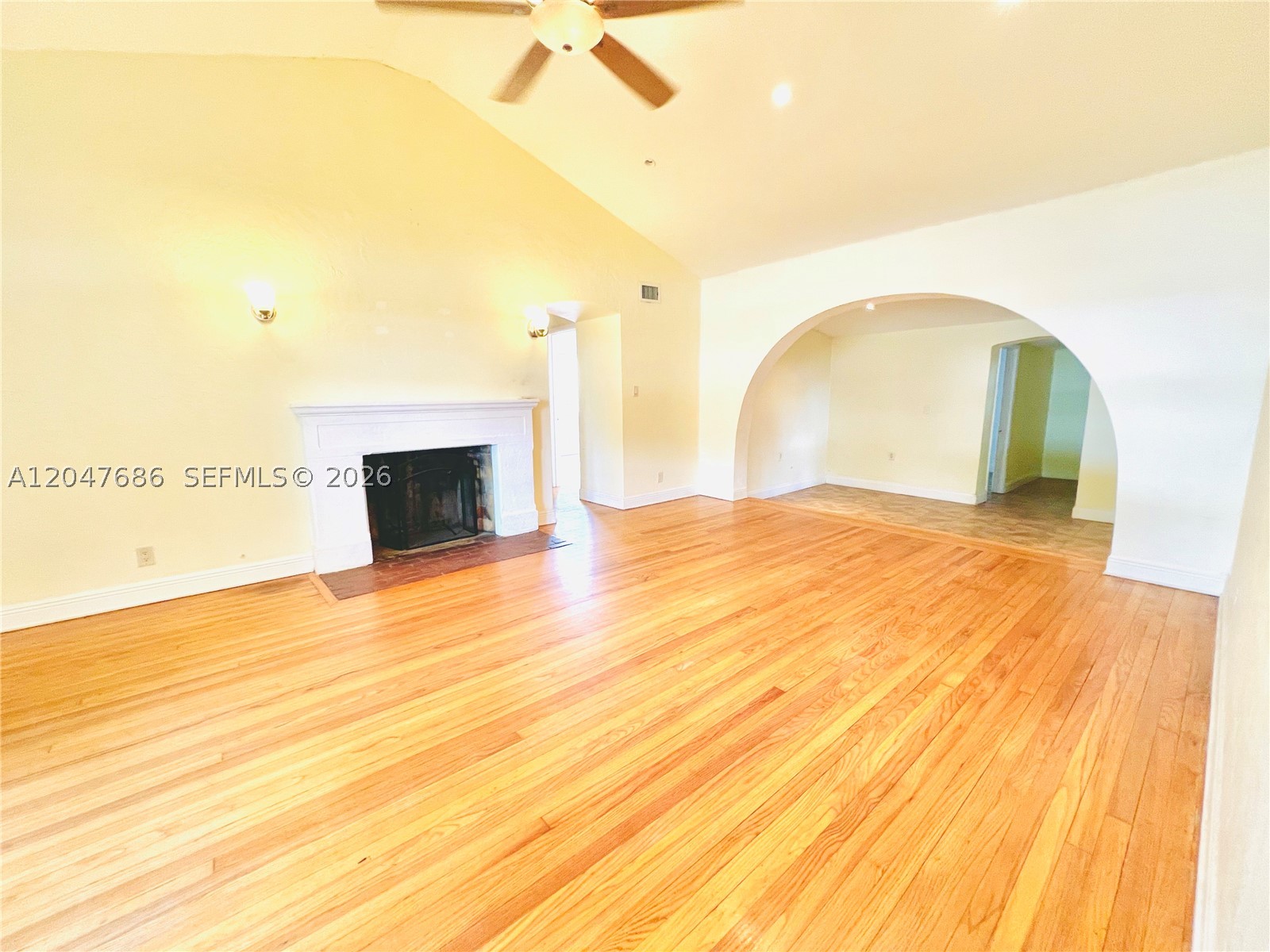 410 Pinecrest Dr #1, Miami Springs FL 33166