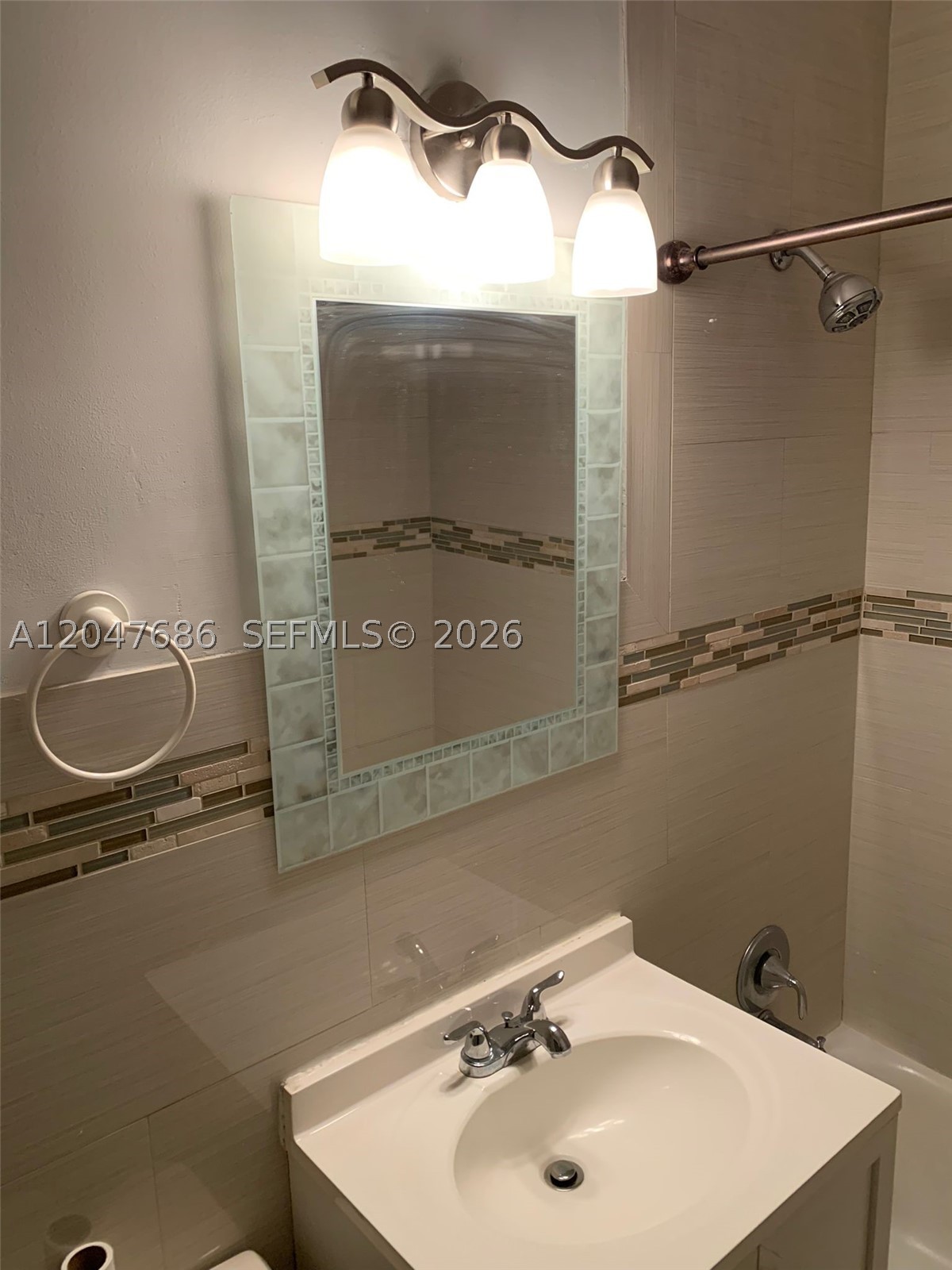 410 Pinecrest Dr #1, Miami Springs FL 33166