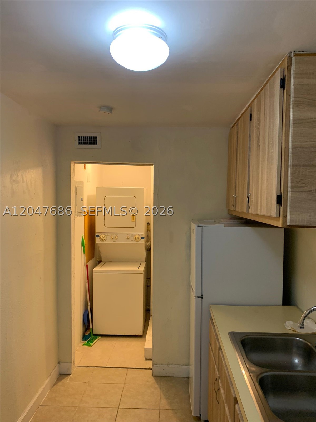 410 Pinecrest Dr #1, Miami Springs FL 33166