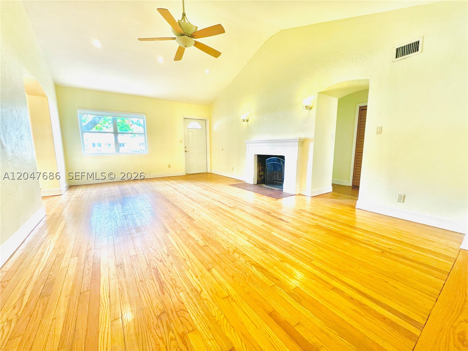 410 Pinecrest Dr #1, Miami Springs FL 33166