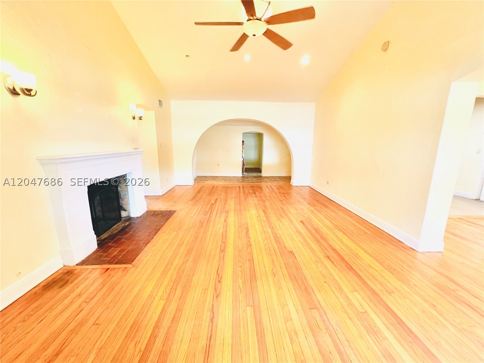 410 Pinecrest Dr #1, Miami Springs FL 33166