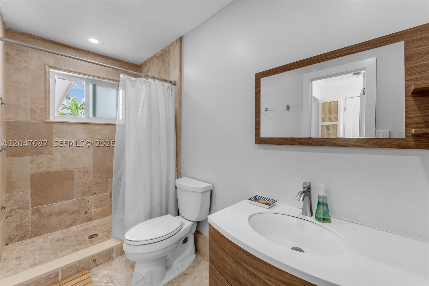 4035 SW 14th St, Miami FL 33134