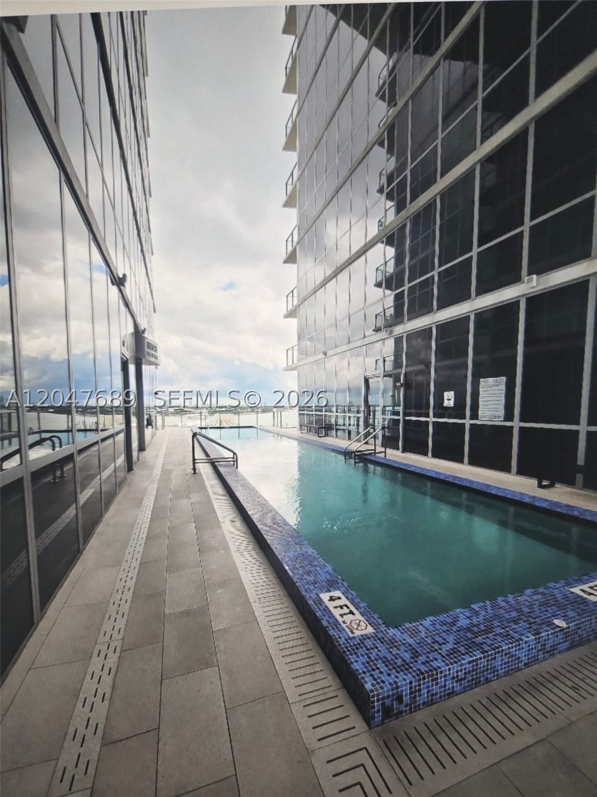 1100 Biscayne Blvd #3708, Miami FL 33132