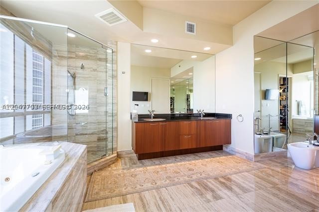 16001 Collins Ave #1106, Sunny Isles Beach FL 33160