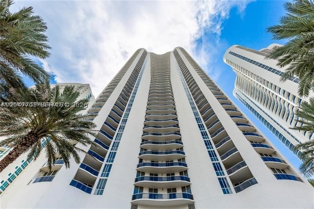 16001 Collins Ave #1106, Sunny Isles Beach FL 33160