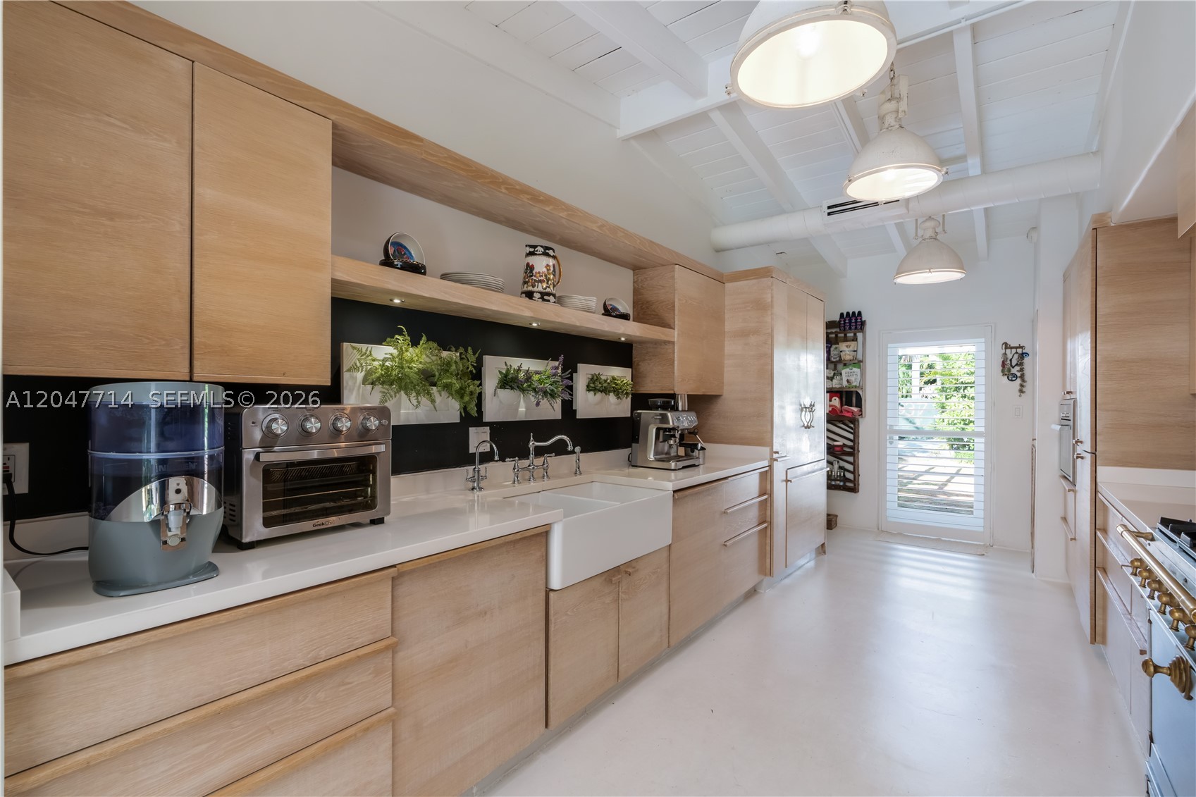 330 Gulf Rd, Key Biscayne FL 33149
