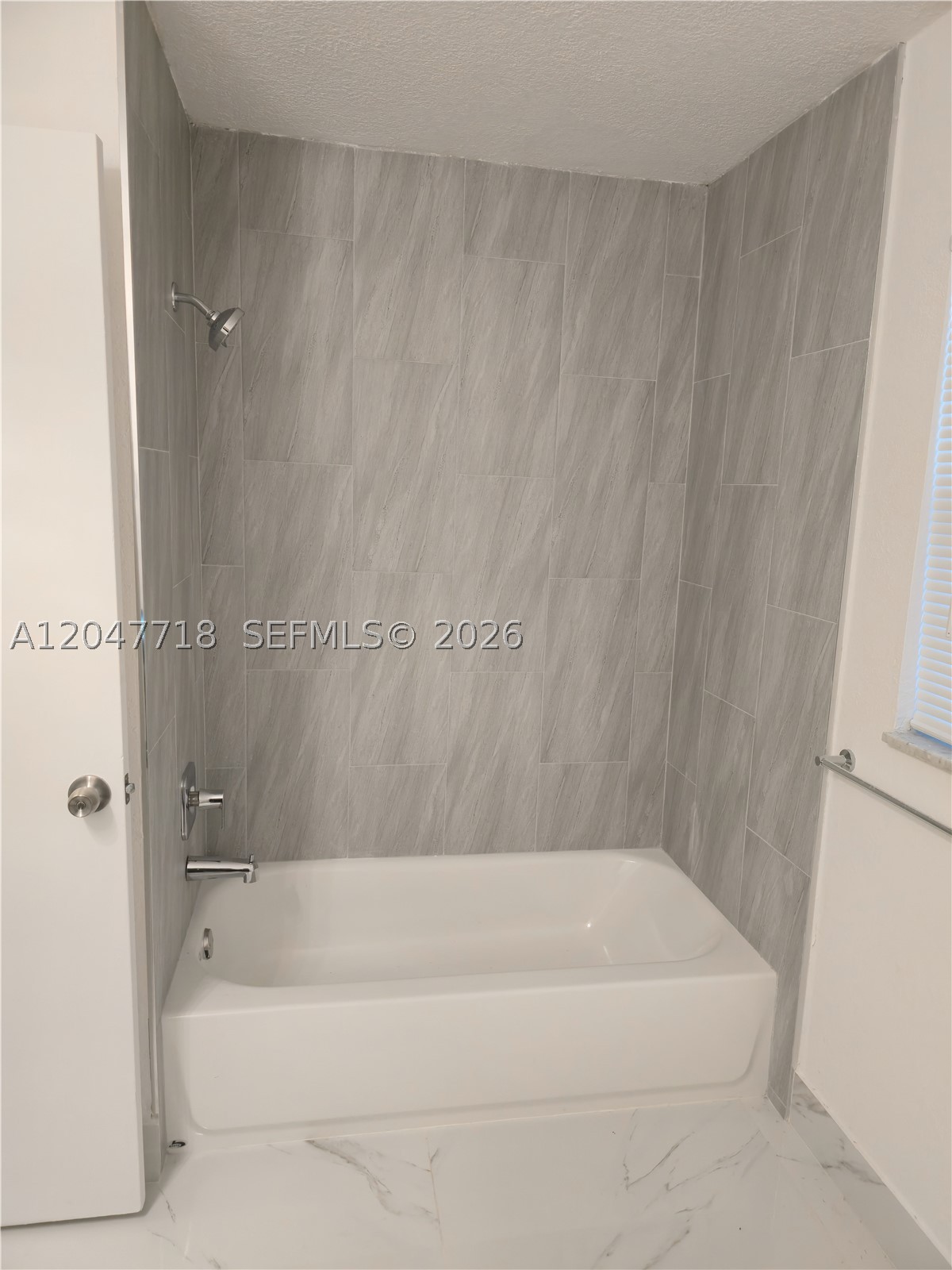 7771 NW 46th St, Lauderhill FL 33351