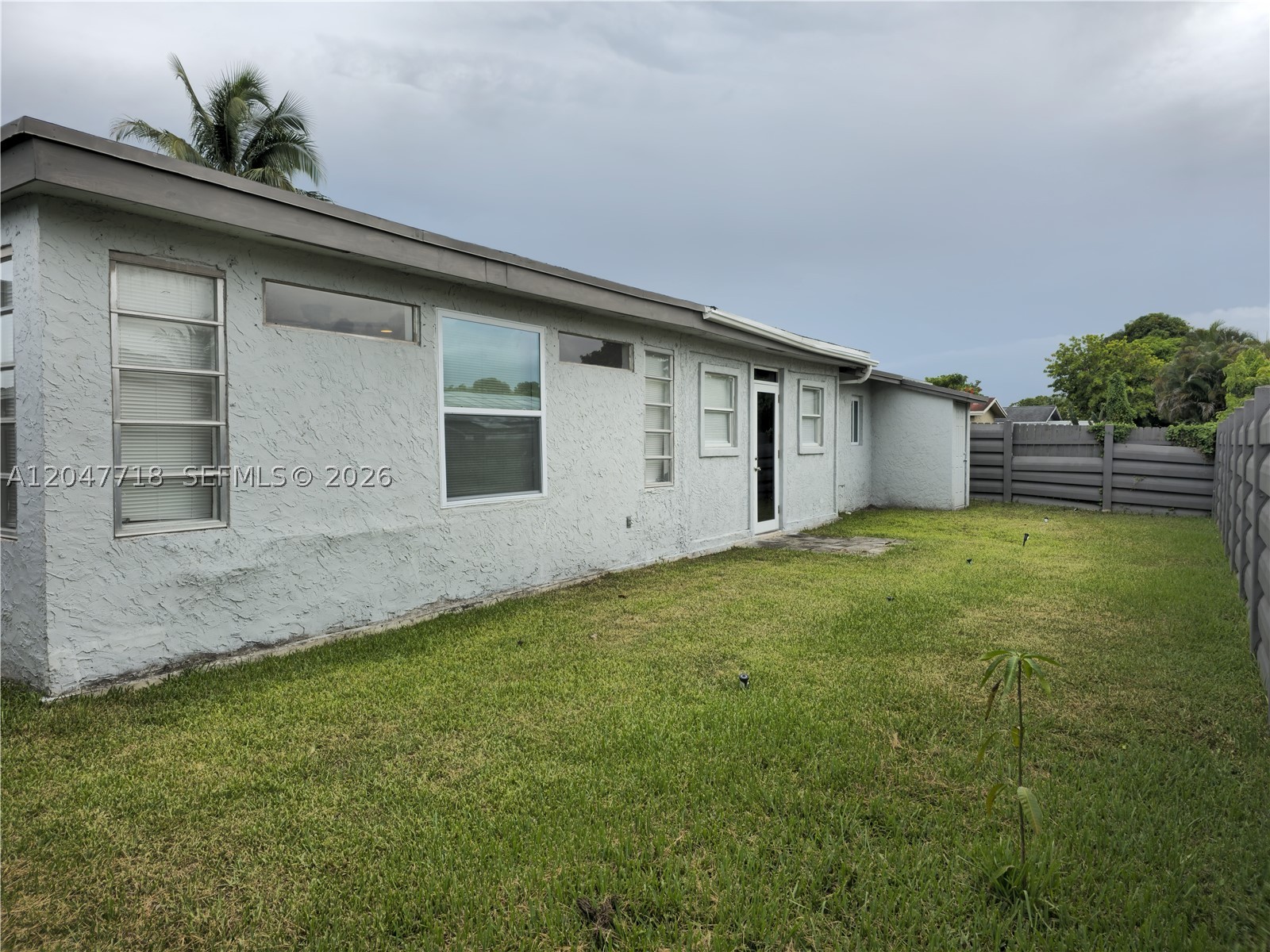 7771 NW 46th St, Lauderhill FL 33351