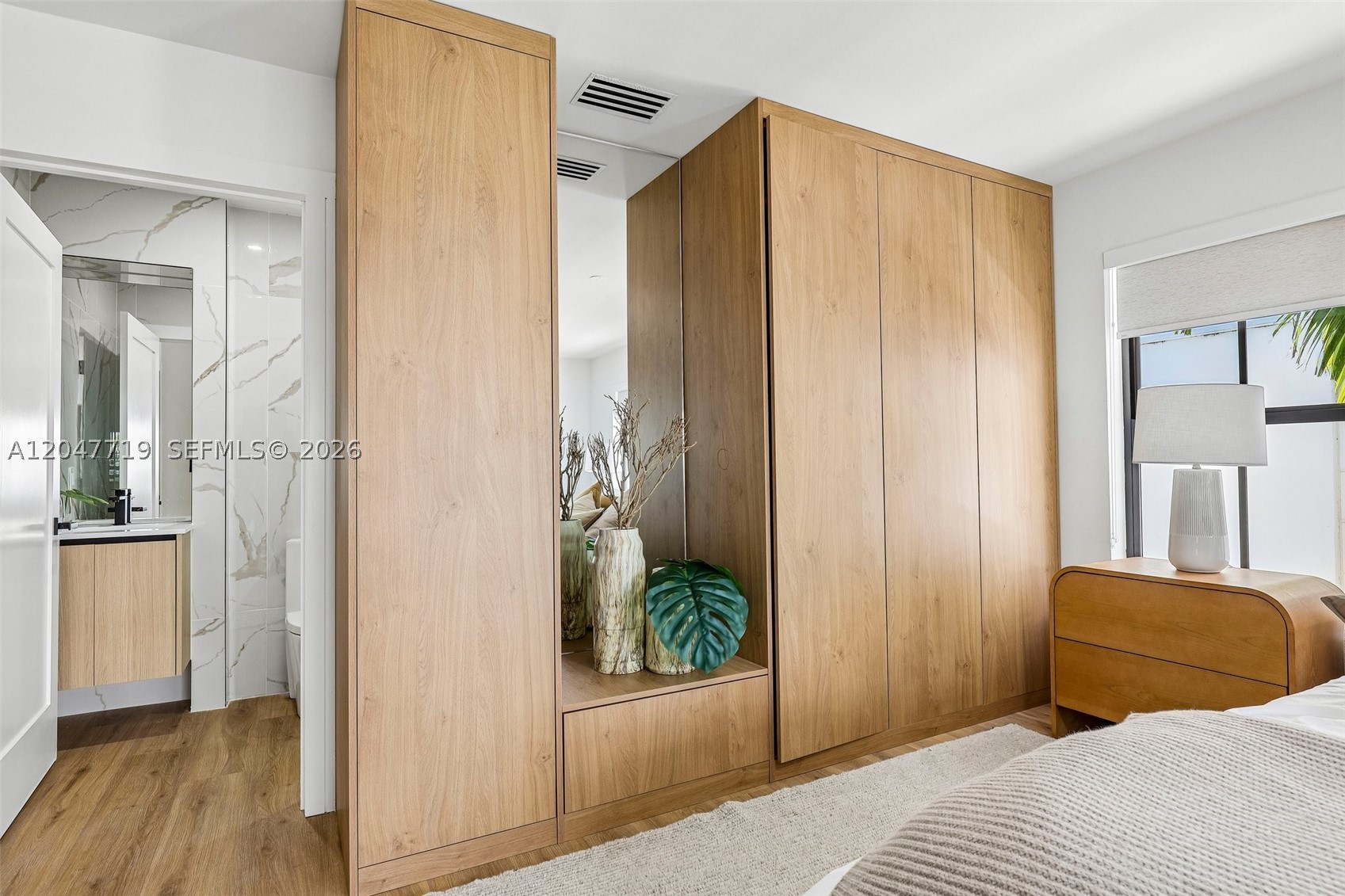 7811 Carlyle Ave, Miami Beach FL 33141
