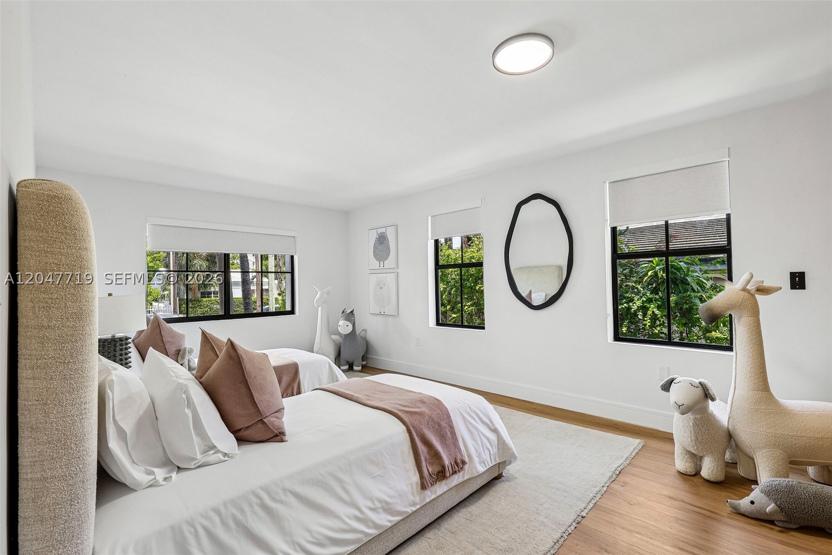 7811 Carlyle Ave, Miami Beach FL 33141