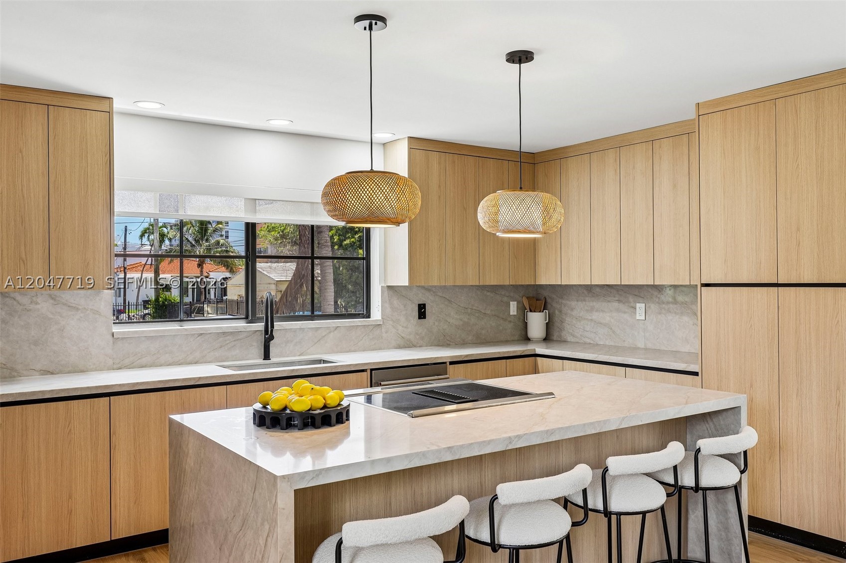 7811 Carlyle Ave, Miami Beach FL 33141