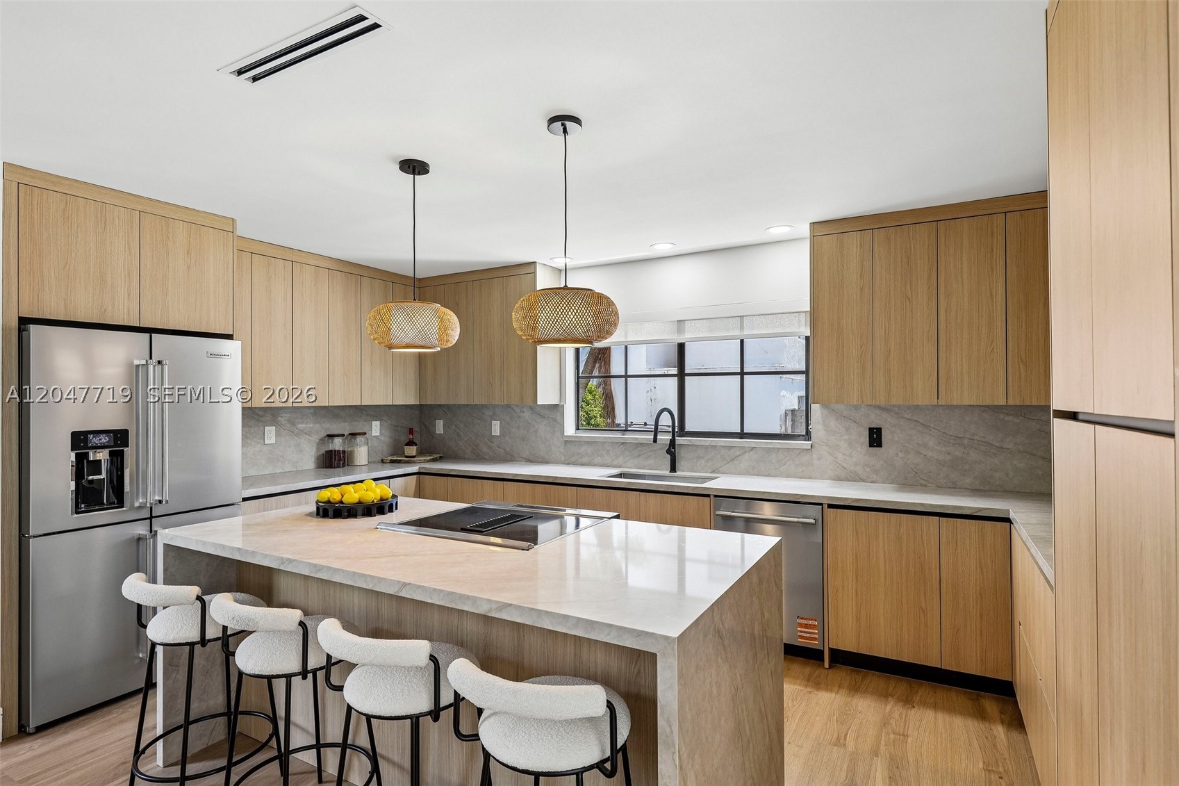 7811 Carlyle Ave, Miami Beach FL 33141