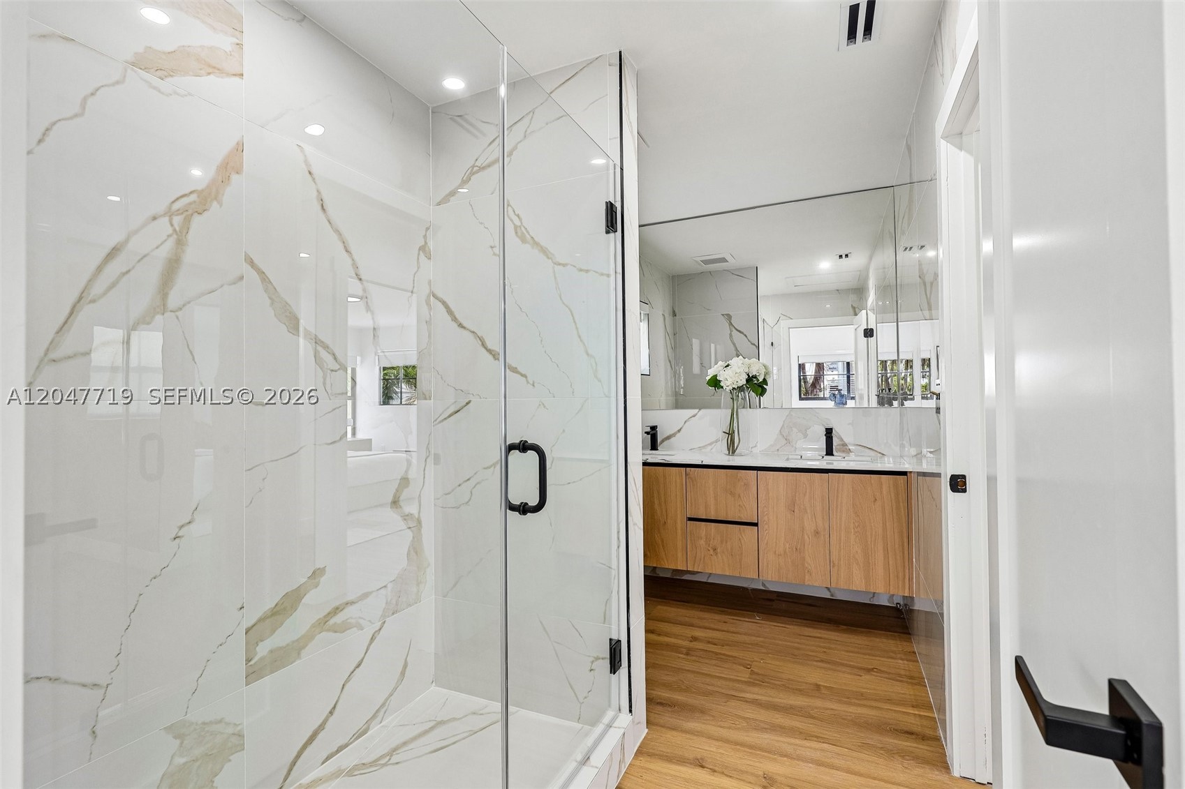 7811 Carlyle Ave, Miami Beach FL 33141