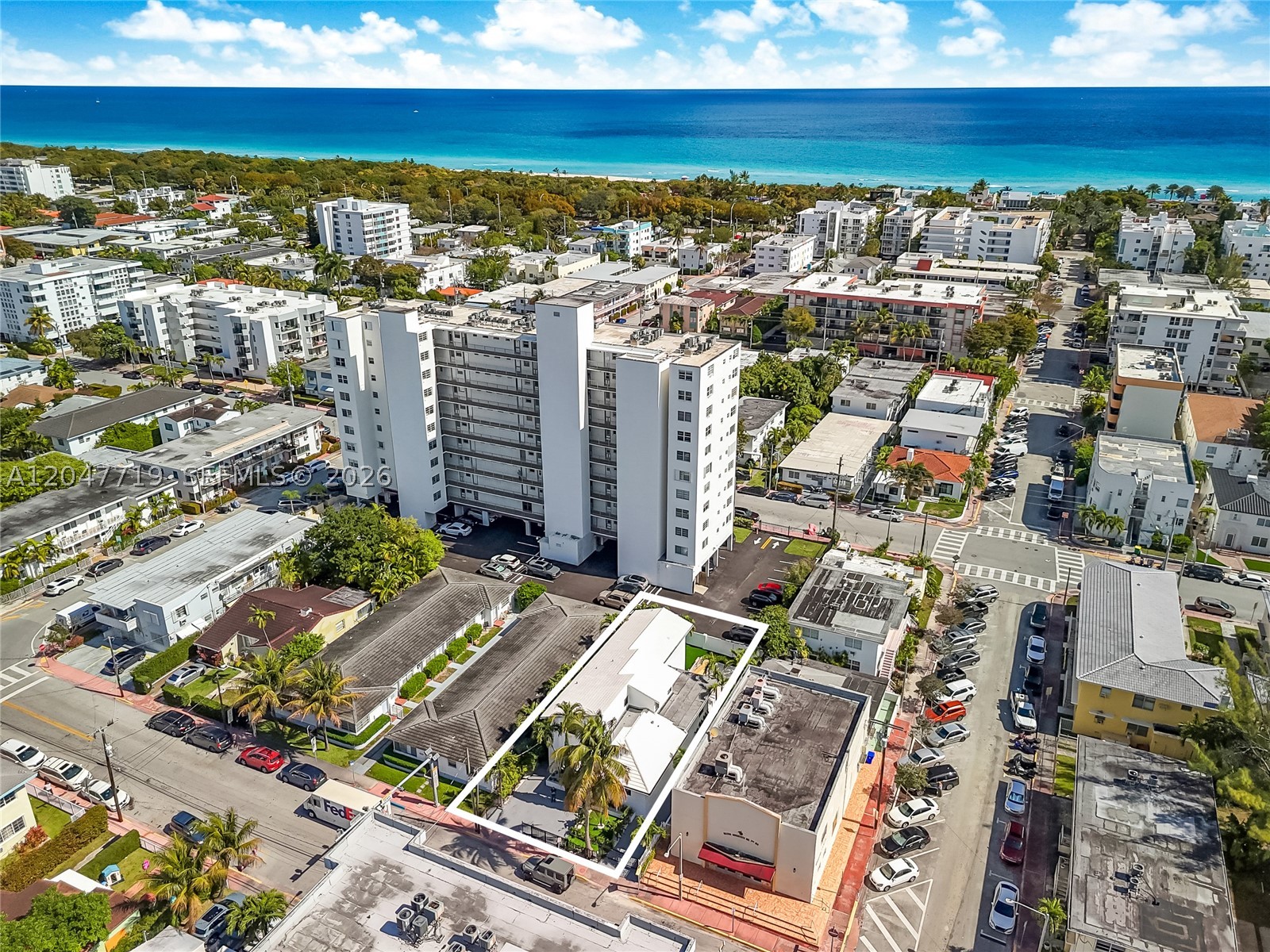 7811 Carlyle Ave, Miami Beach FL 33141