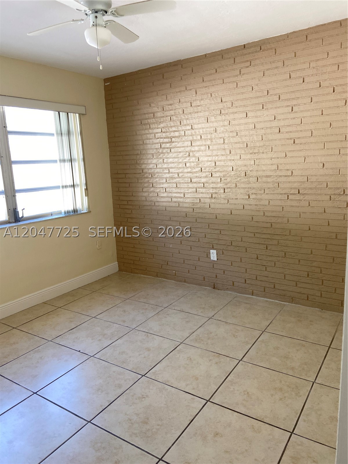 800 NW 76th Ave, Pembroke Pines FL 33024