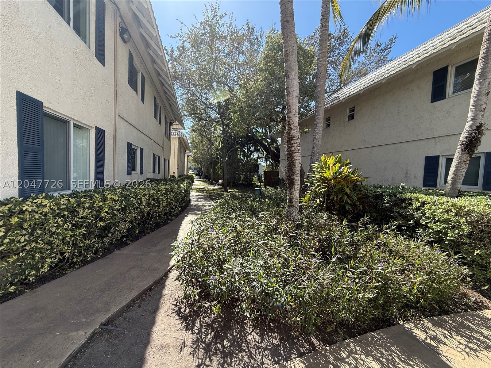 8607 SW 68th Ct #24, Pinecrest FL 33156