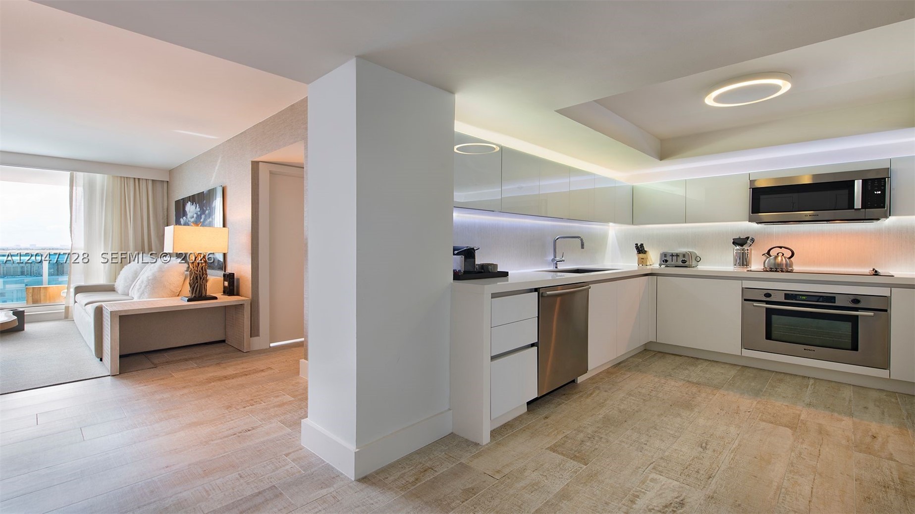102 24th St #1245, Miami Beach FL 33139