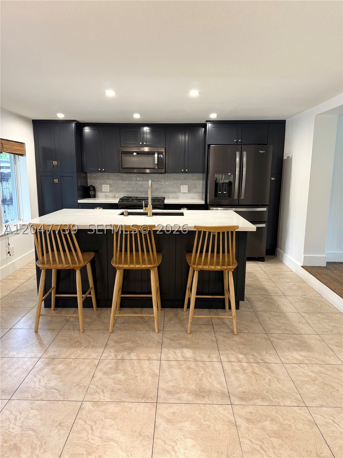 670 E 58th St, Hialeah FL 33013