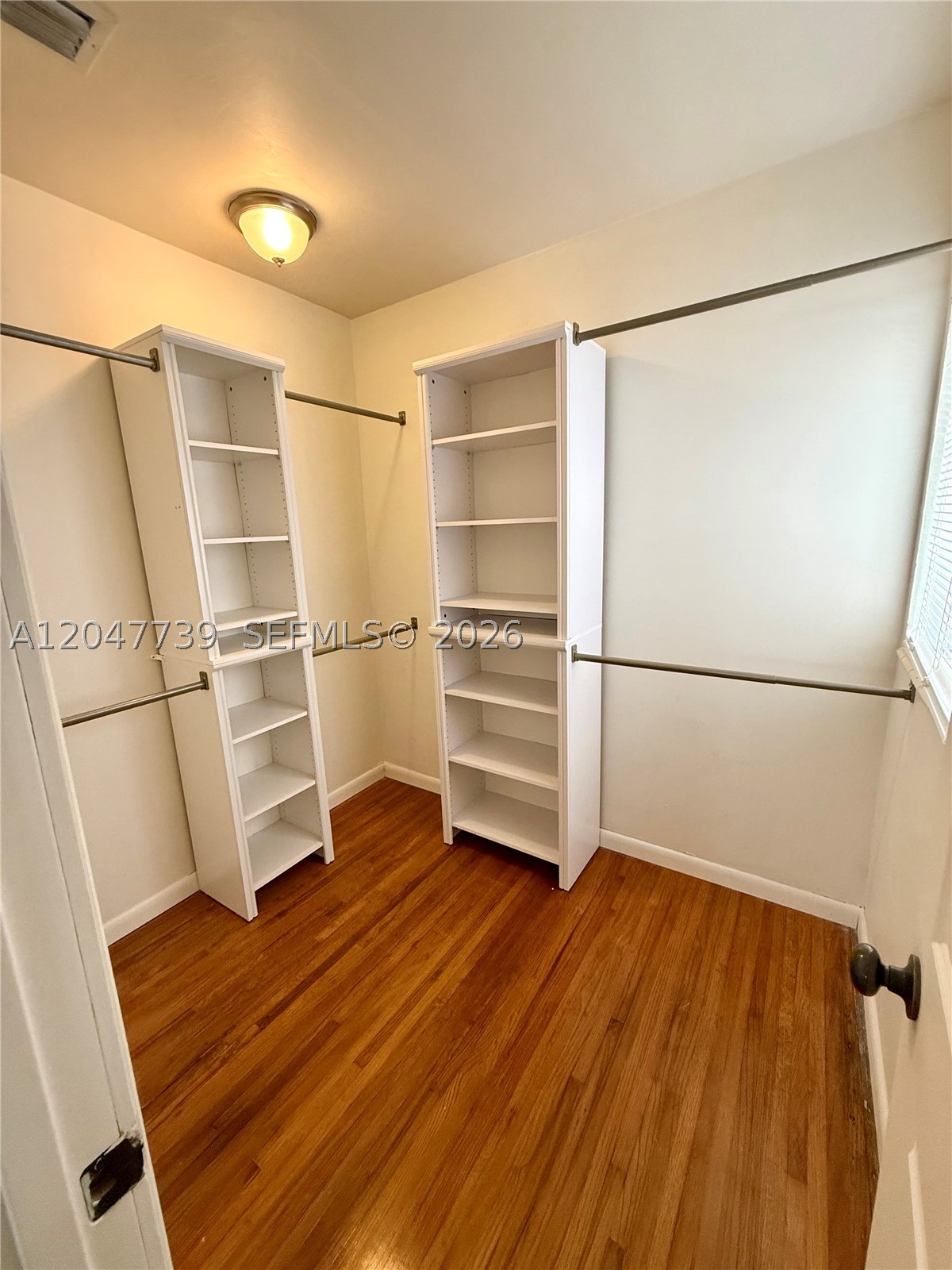 670 E 58th St, Hialeah FL 33013