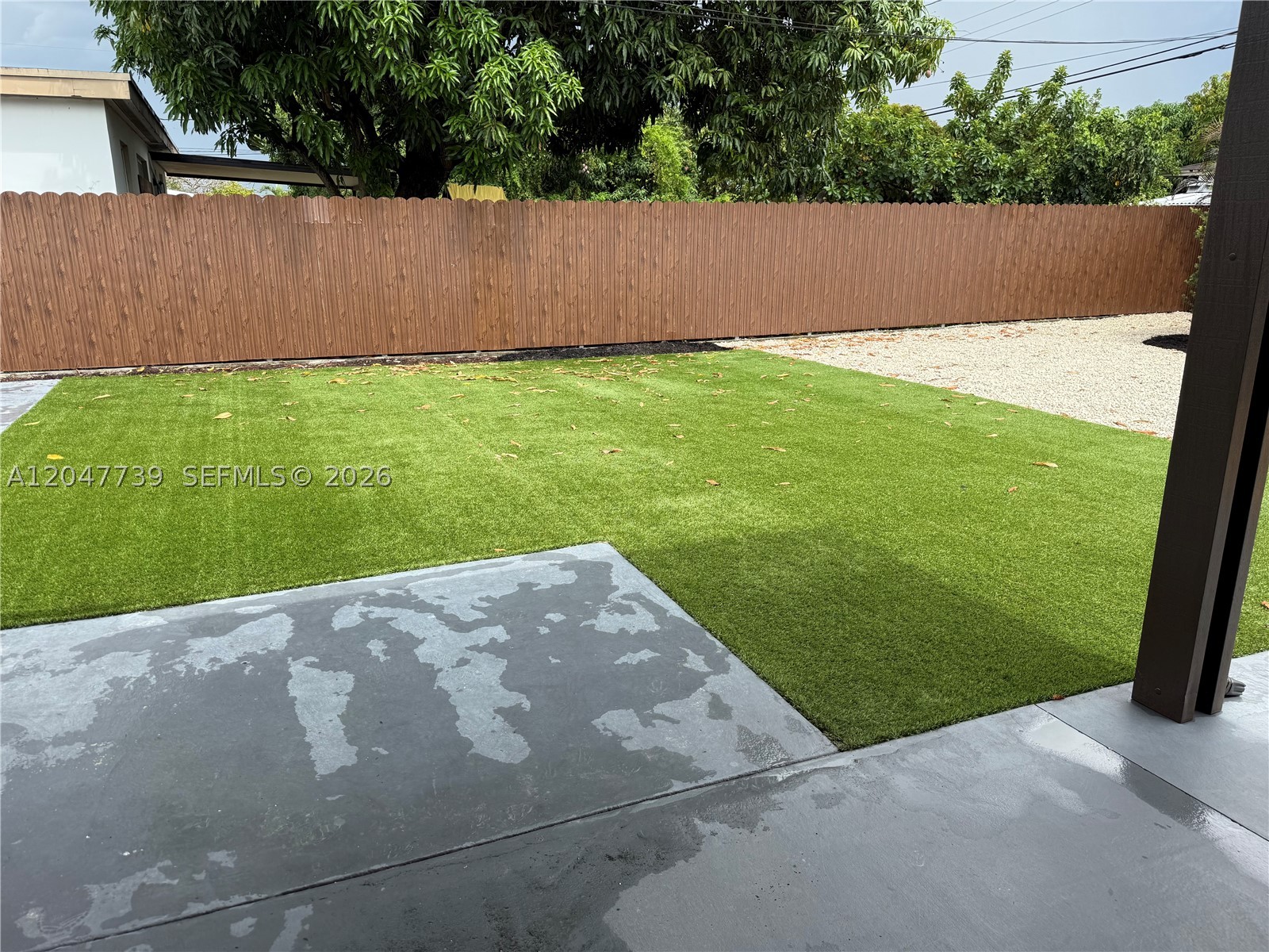 670 E 58th St, Hialeah FL 33013