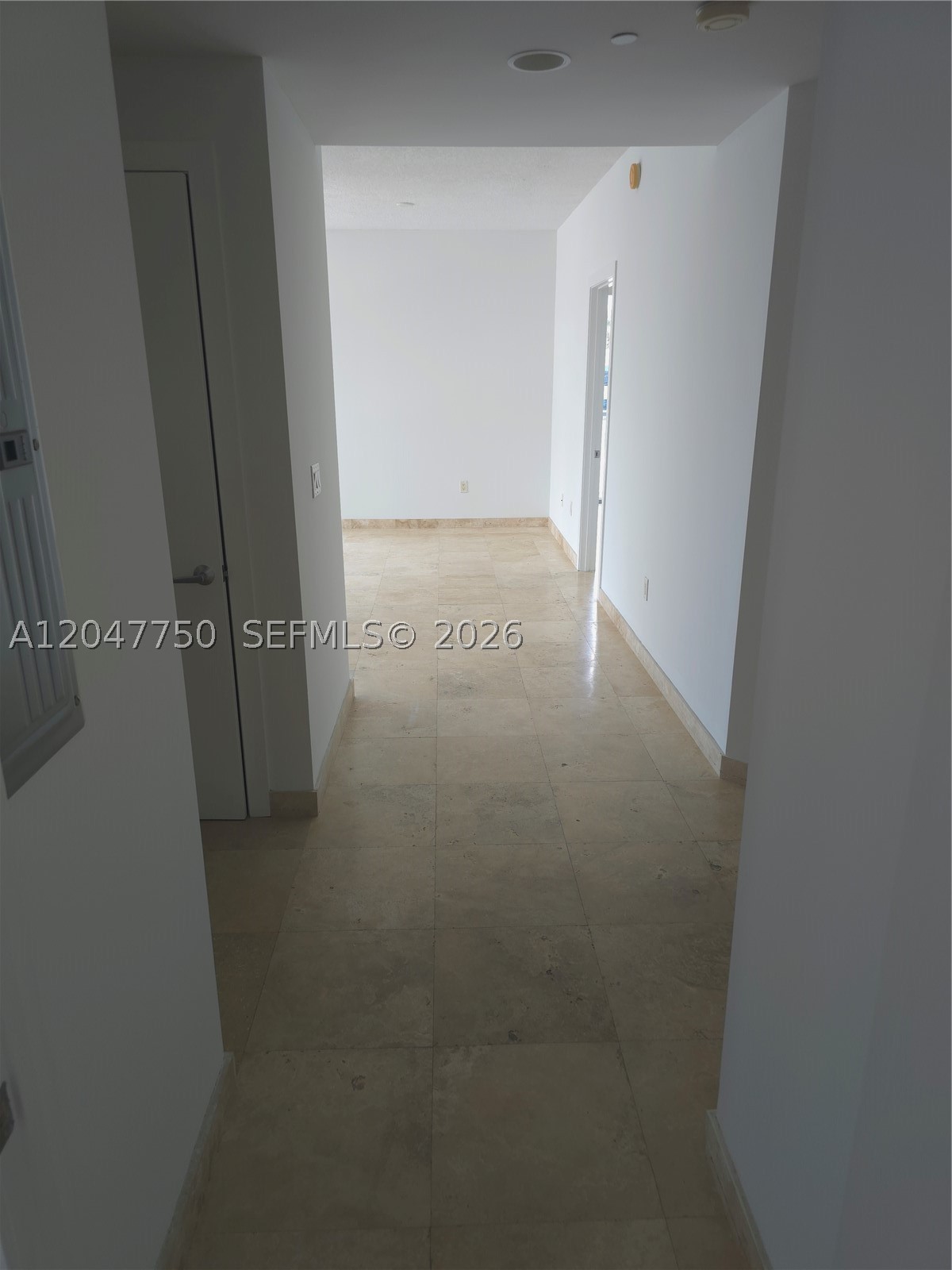 1060 Brickell Ave #1701, Miami FL 33131