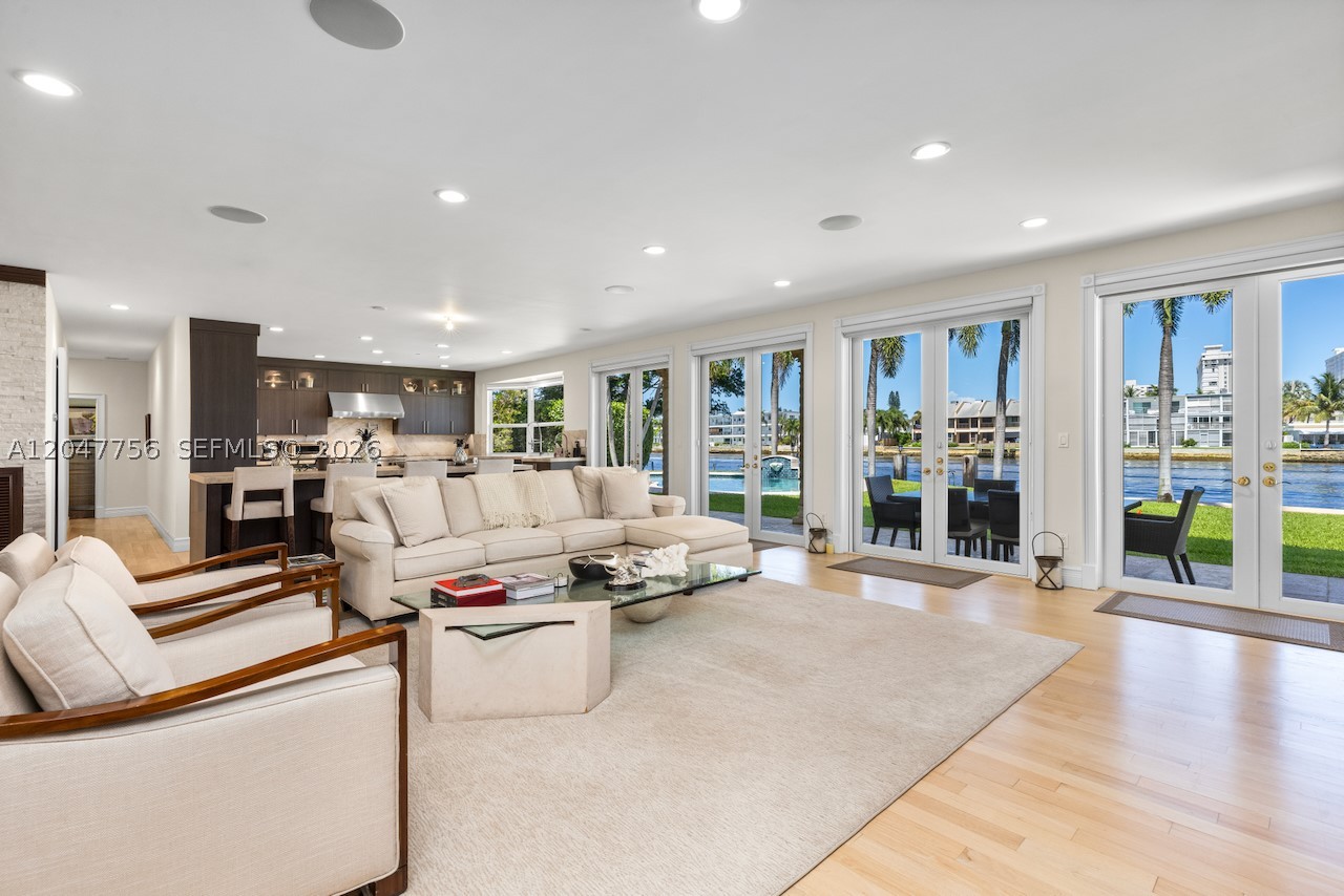 600 SE 28th Ave, Pompano Beach FL 33062