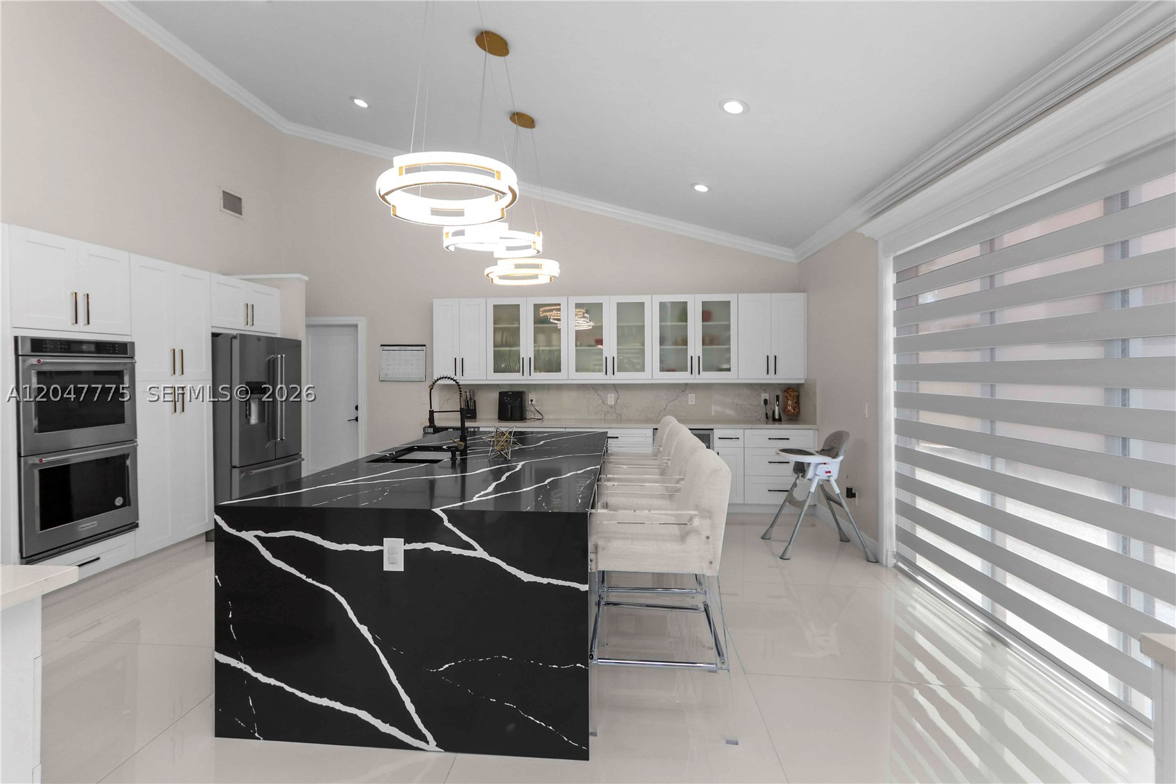 1530 W Lacosta Dr W, Pembroke Pines FL 33027