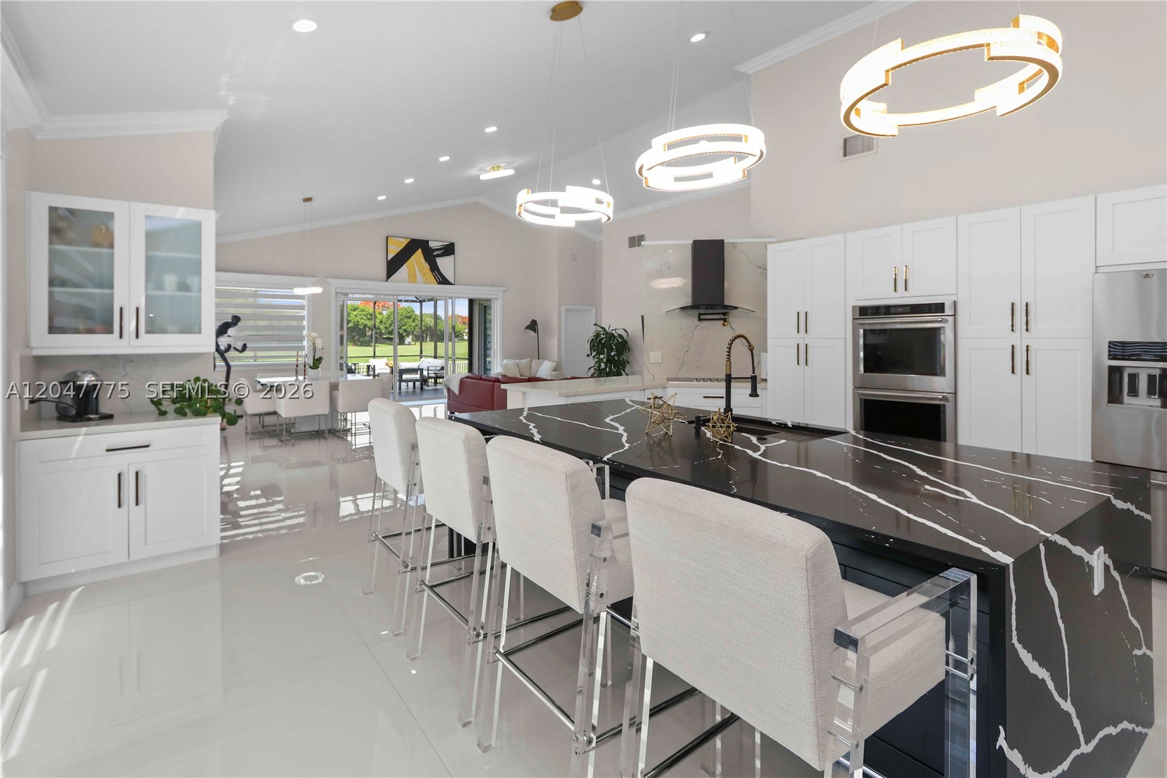 1530 W Lacosta Dr W, Pembroke Pines FL 33027