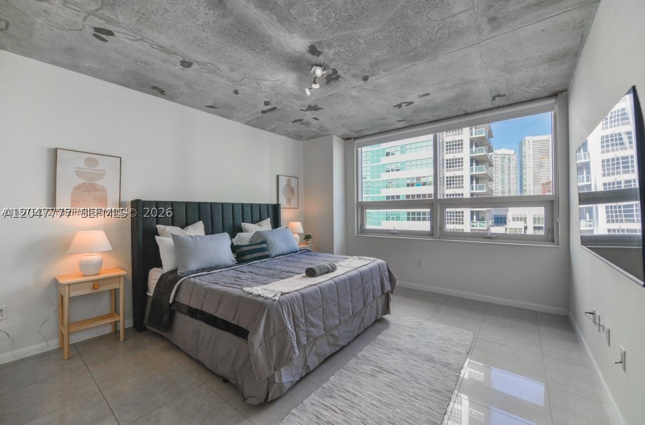 3250 NE 1st Ave #901, Miami FL 33137