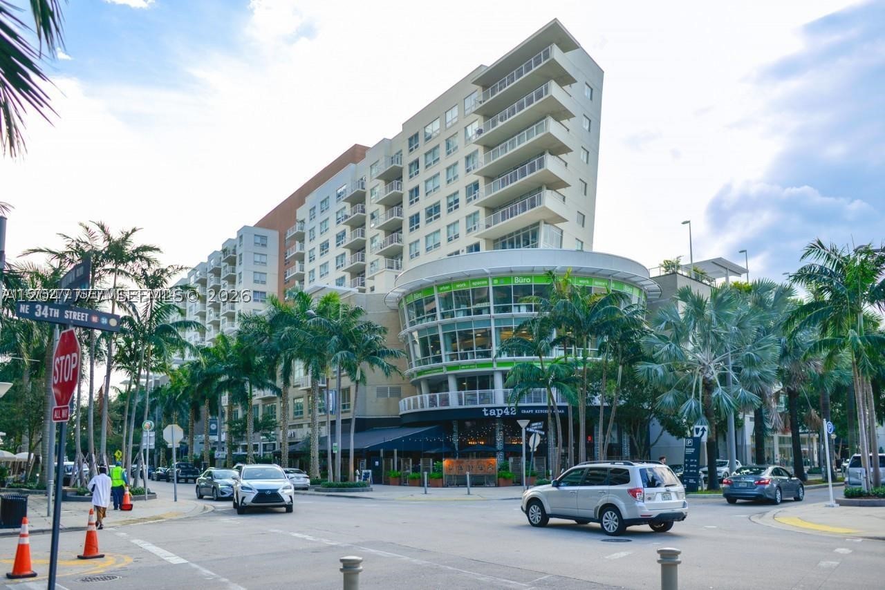 3250 NE 1st Ave #901, Miami FL 33137