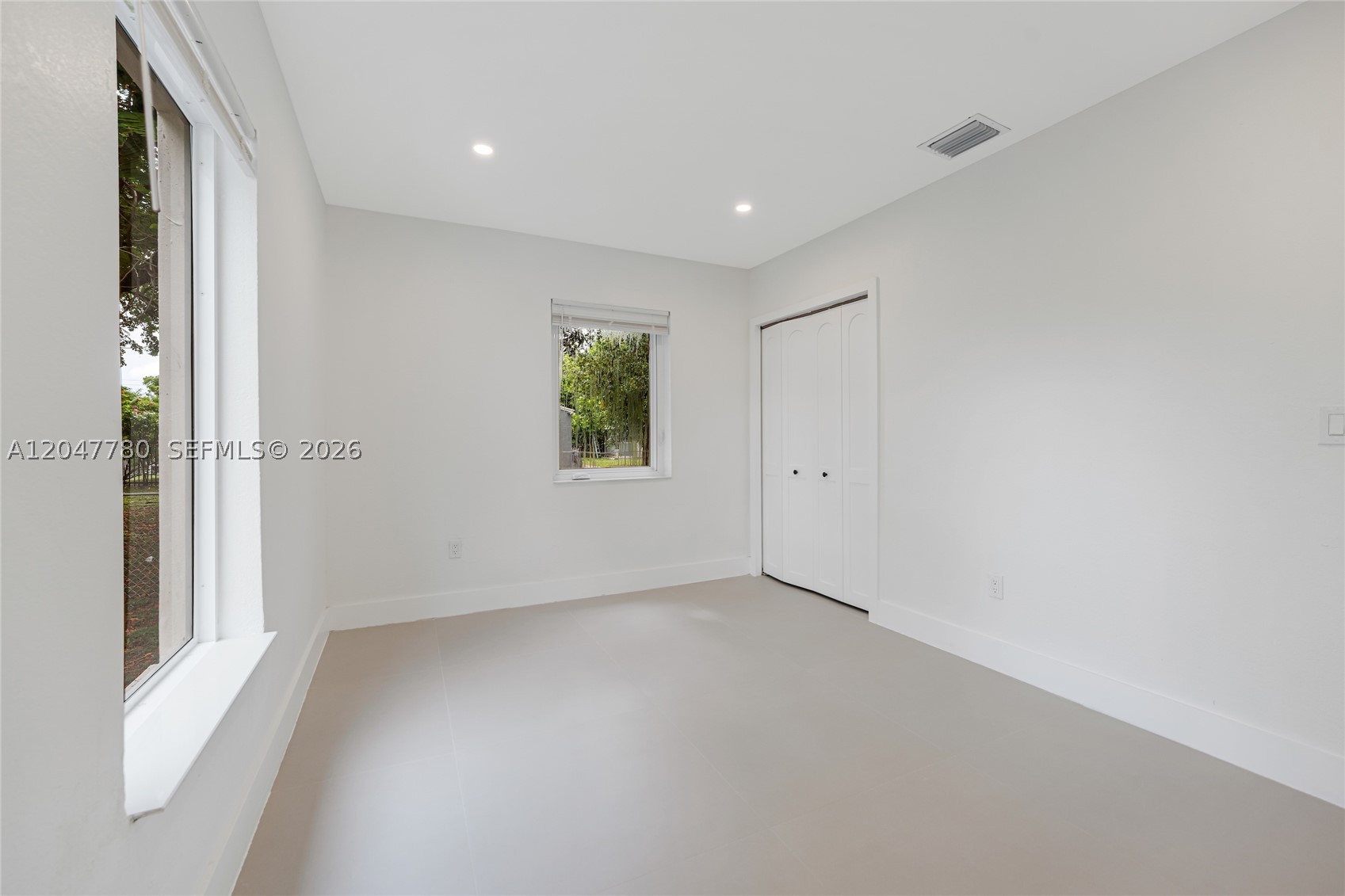 1070 NW 44th St, Miami FL 33127