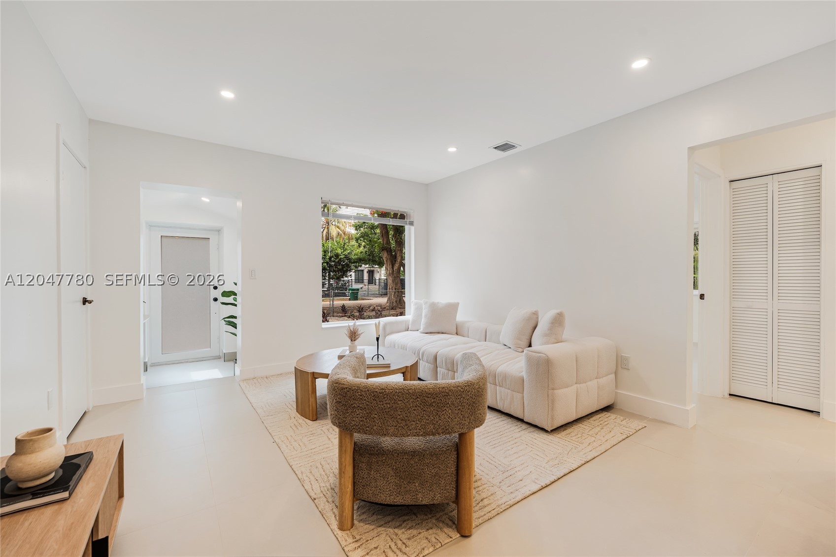 1070 NW 44th St, Miami FL 33127