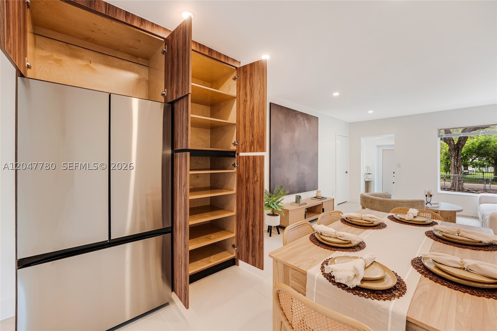 1070 NW 44th St, Miami FL 33127