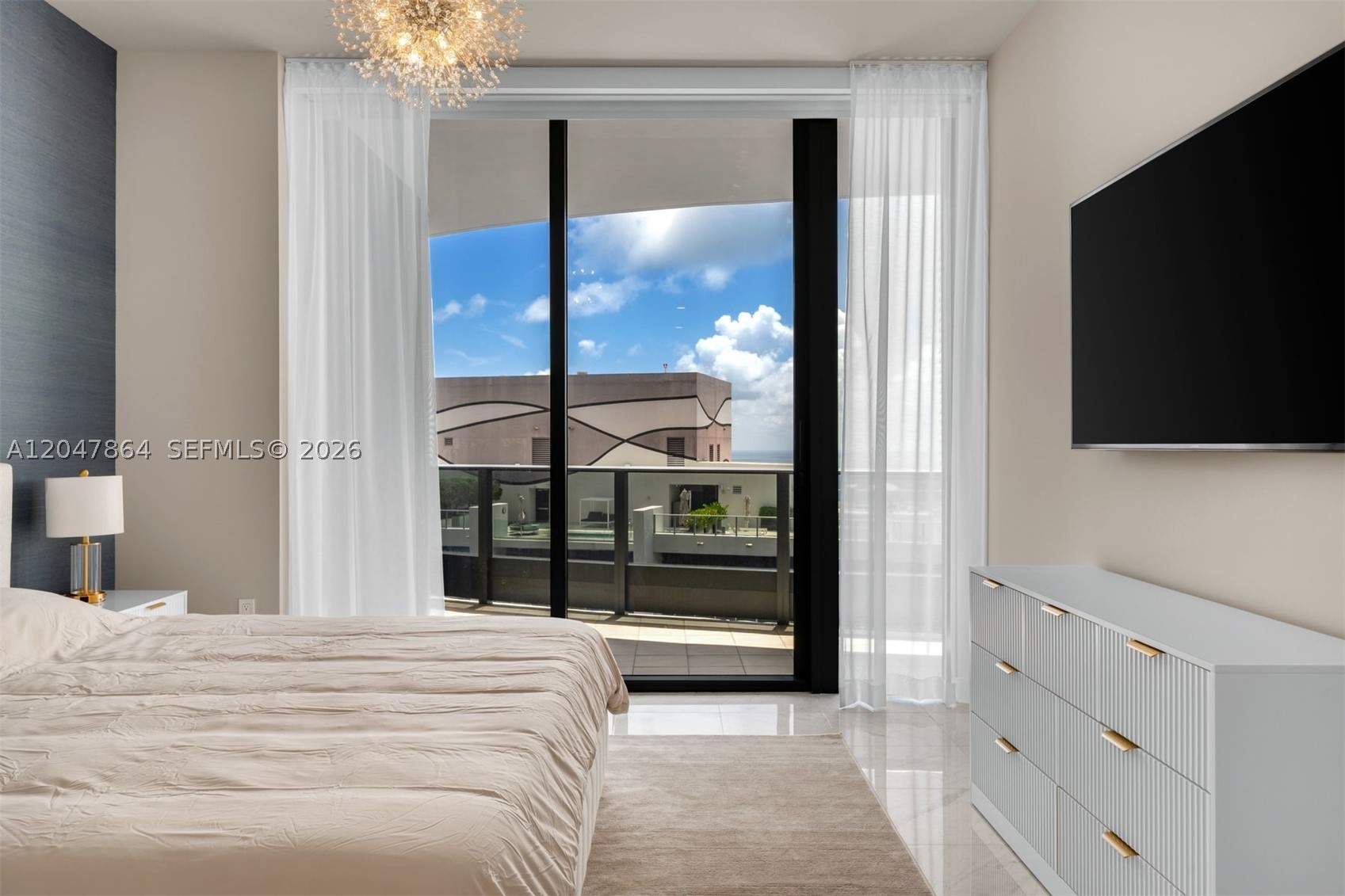 1000 Brickell Plz #PH5203, Miami FL 33131