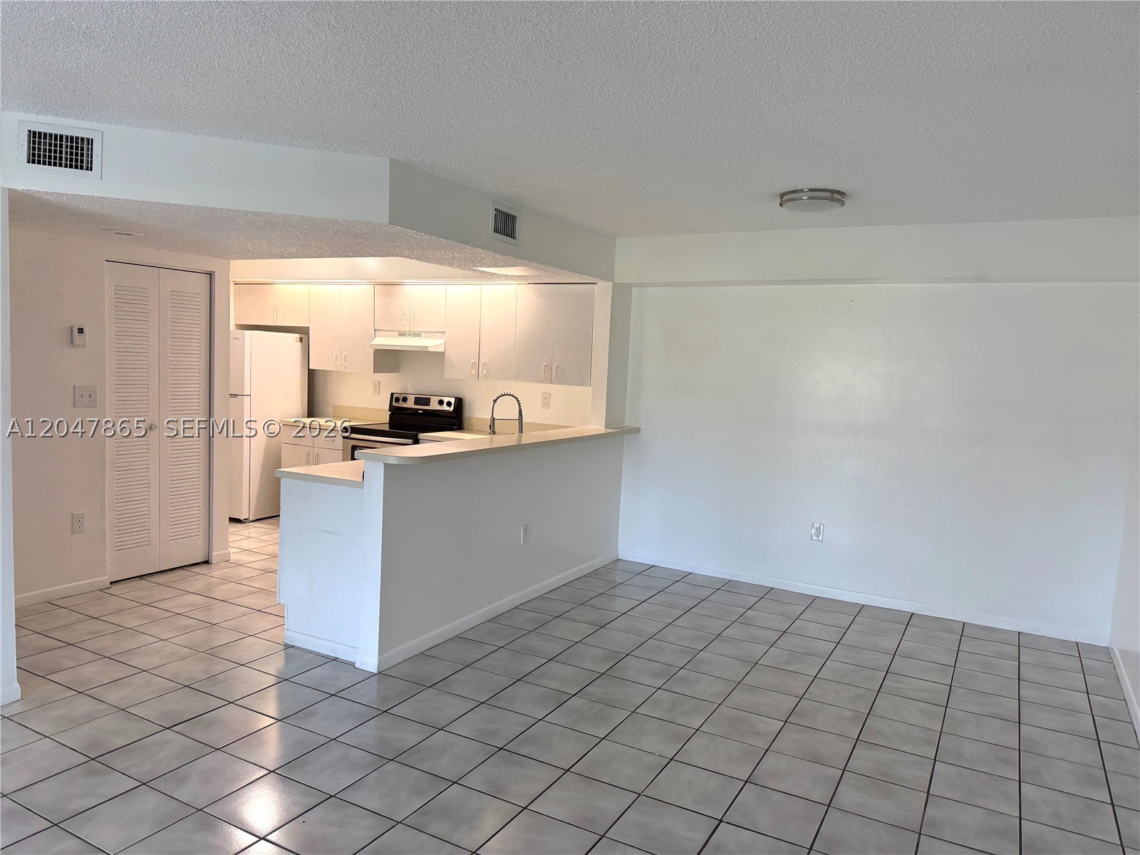 8500 SW 212th St #106, Cutler Bay FL 33189
