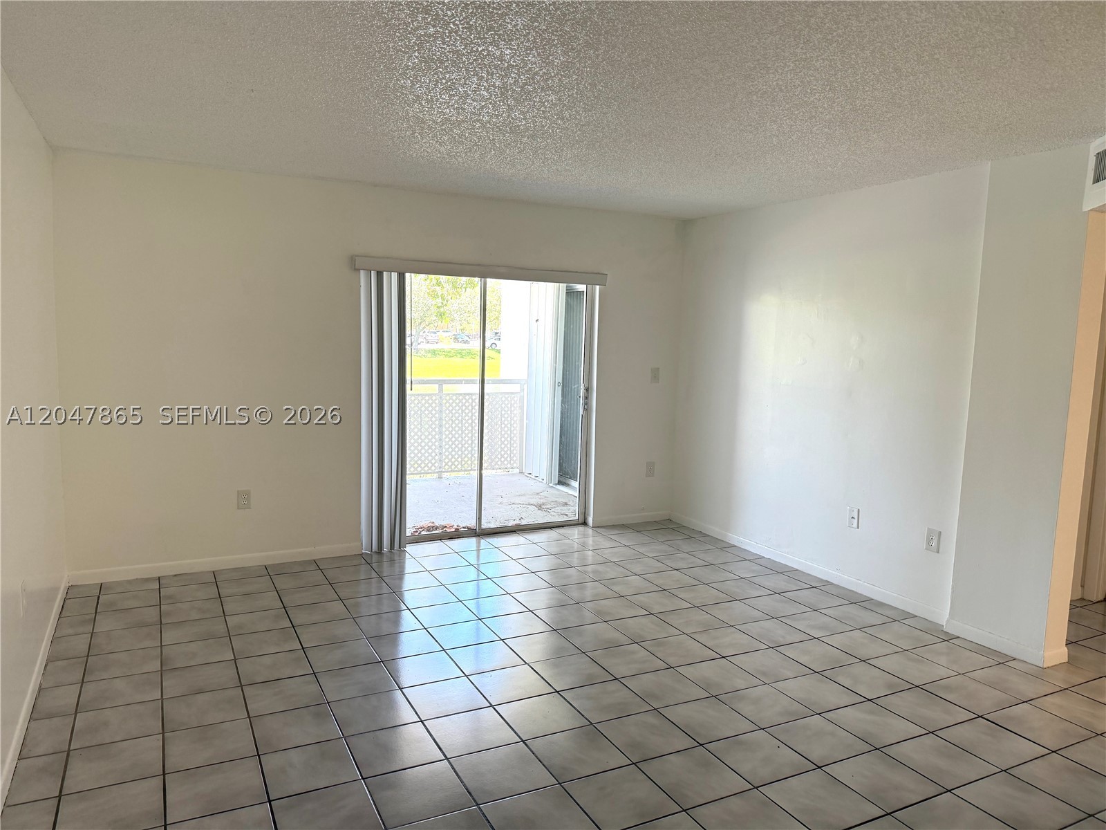 8500 SW 212th St #106, Cutler Bay FL 33189