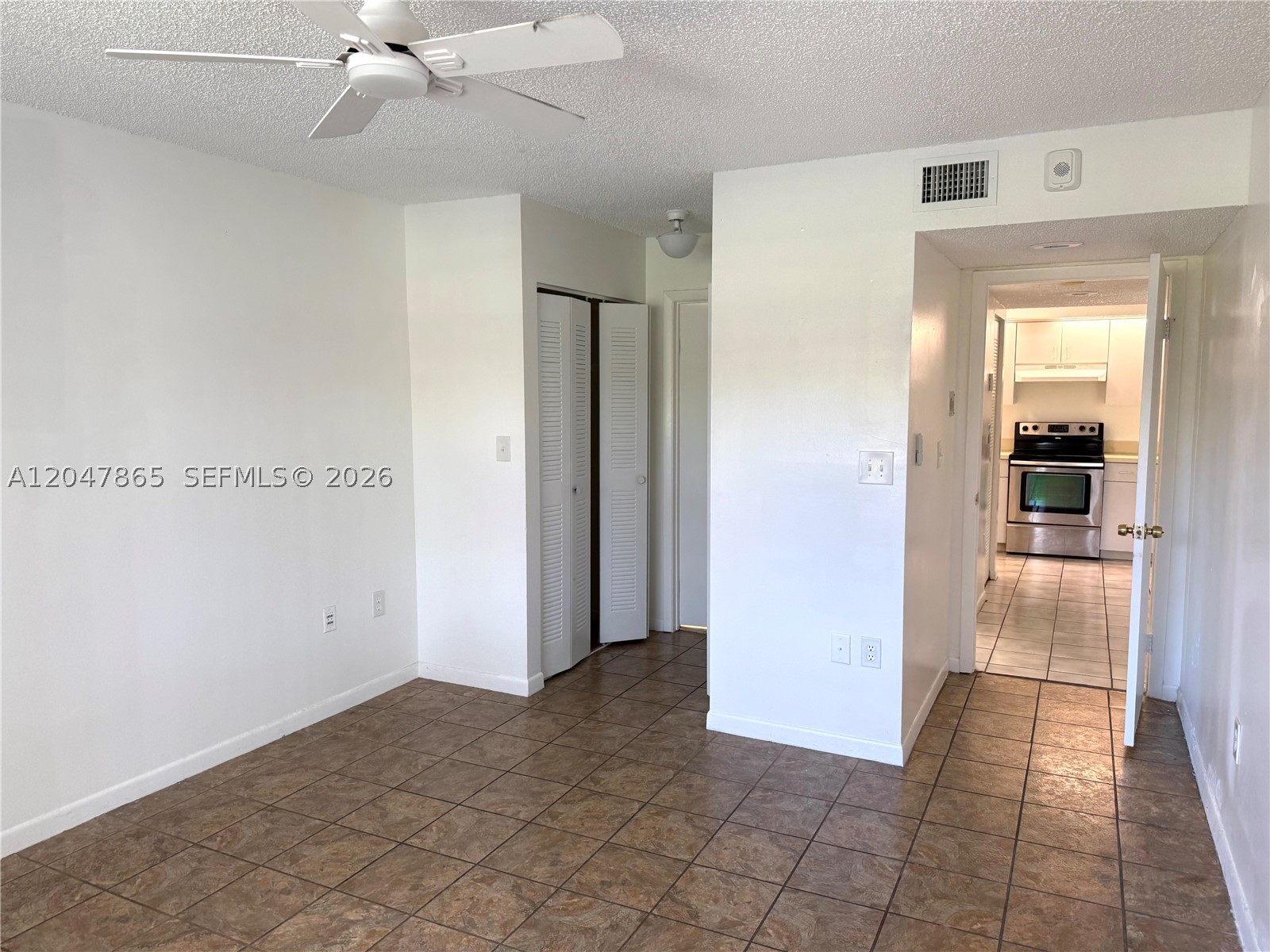 8500 SW 212th St #106, Cutler Bay FL 33189