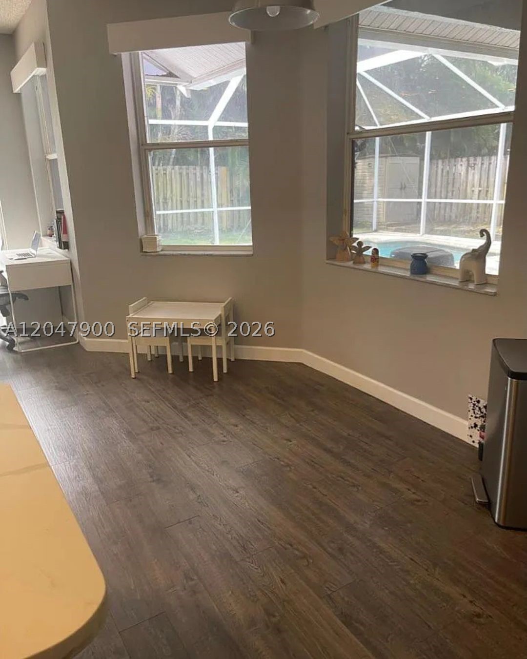 10644 Edinburgh St, Cooper City FL 33026
