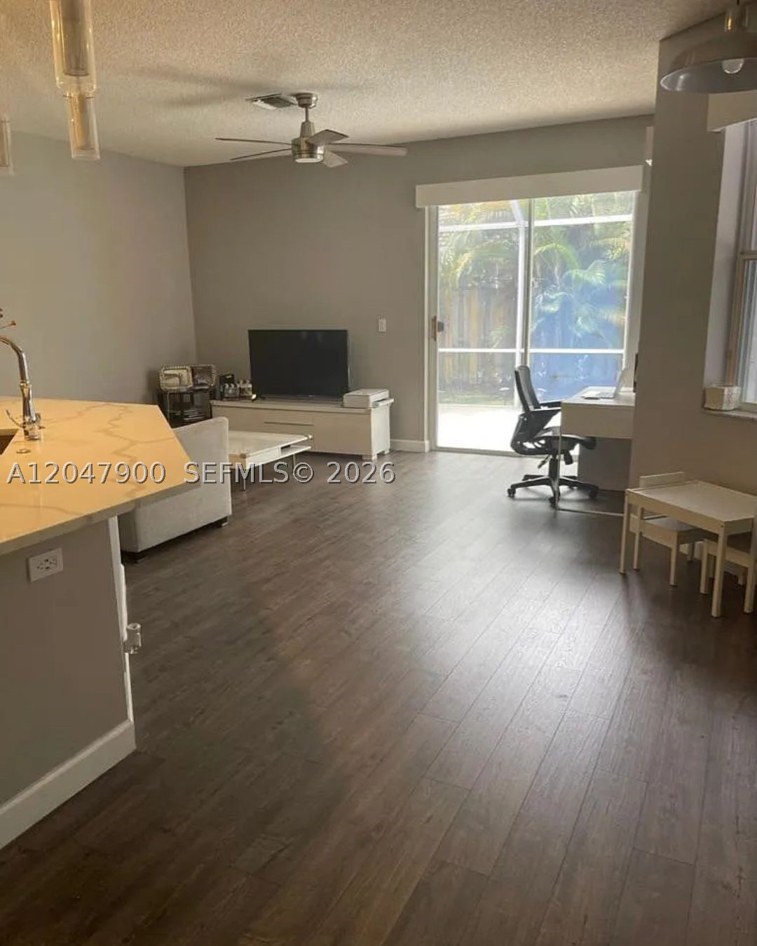 10644 Edinburgh St, Cooper City FL 33026