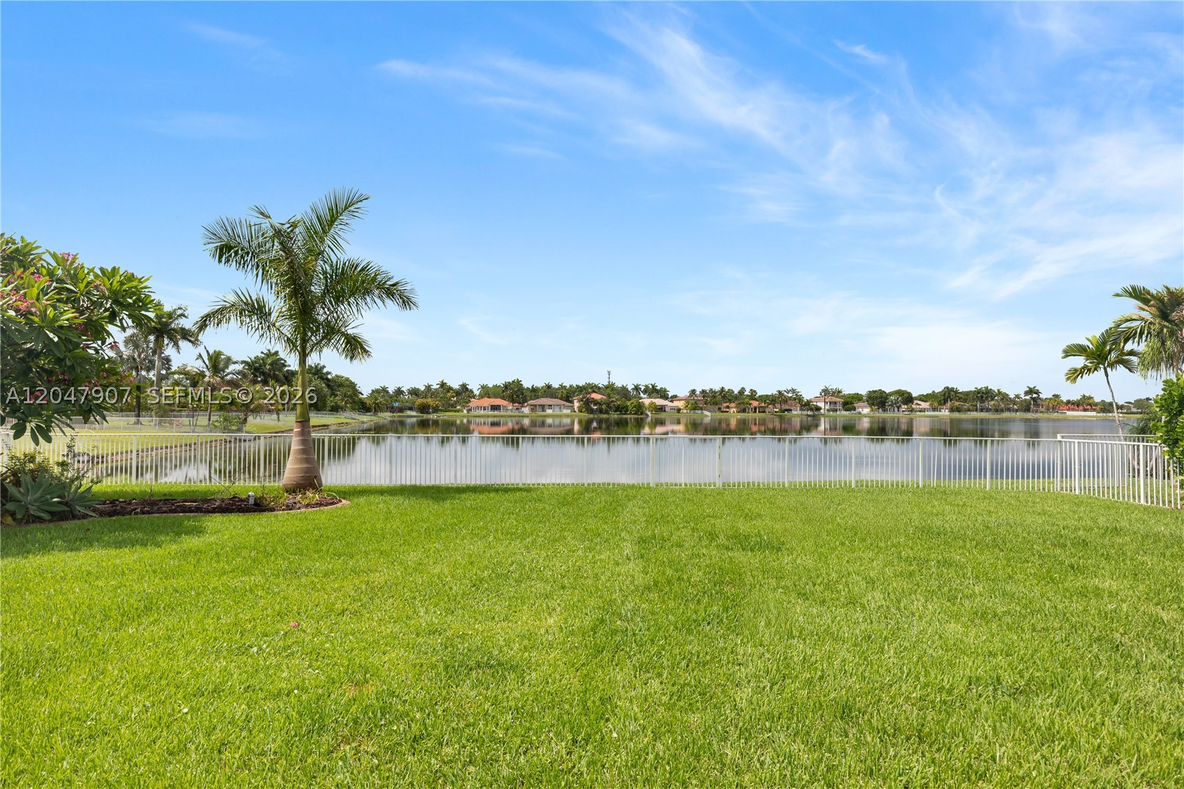 18500 SW 7th St, Pembroke Pines FL 33029