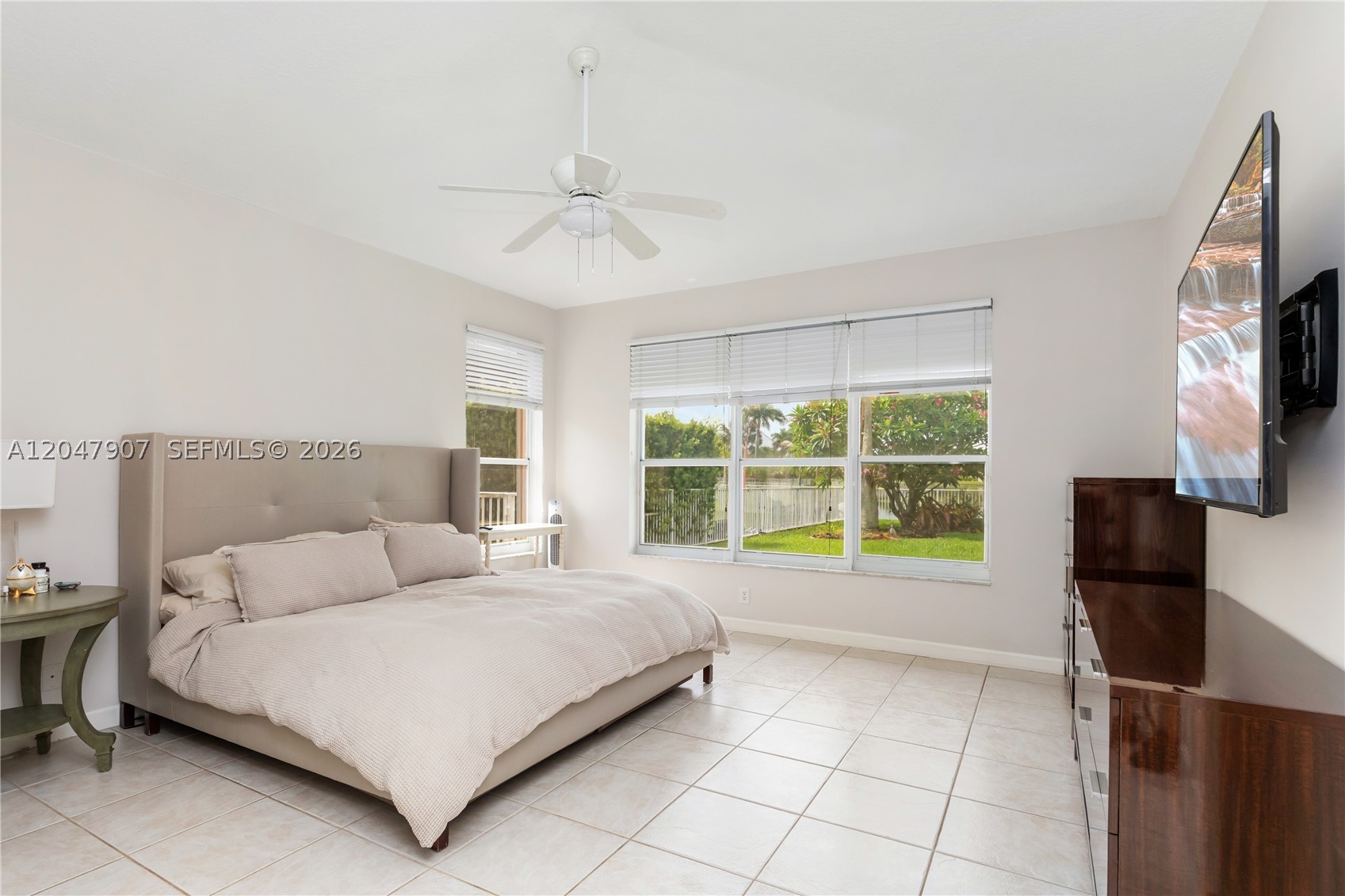 18500 SW 7th St, Pembroke Pines FL 33029