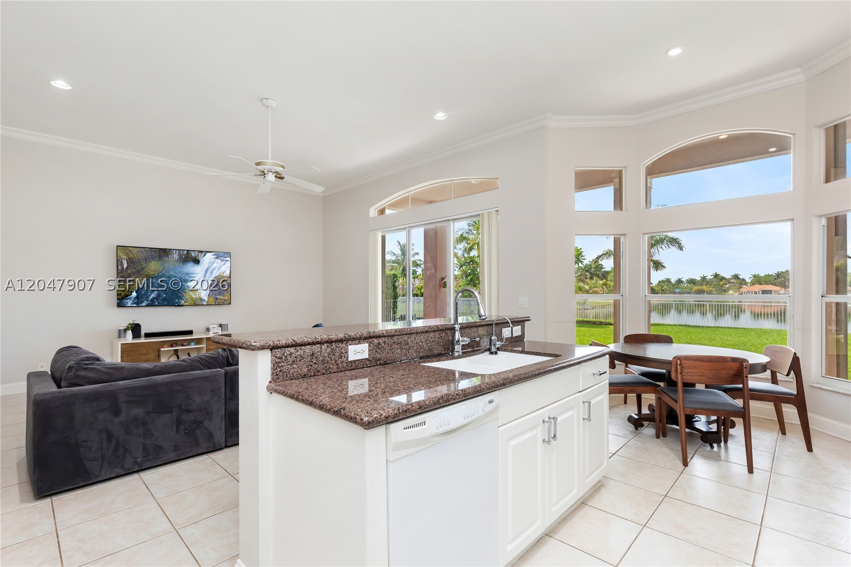 18500 SW 7th St, Pembroke Pines FL 33029