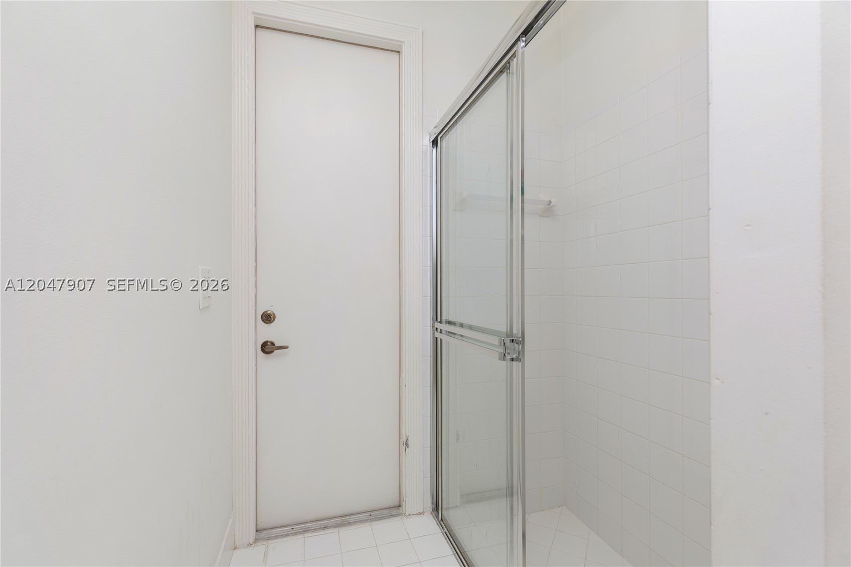 18500 SW 7th St, Pembroke Pines FL 33029