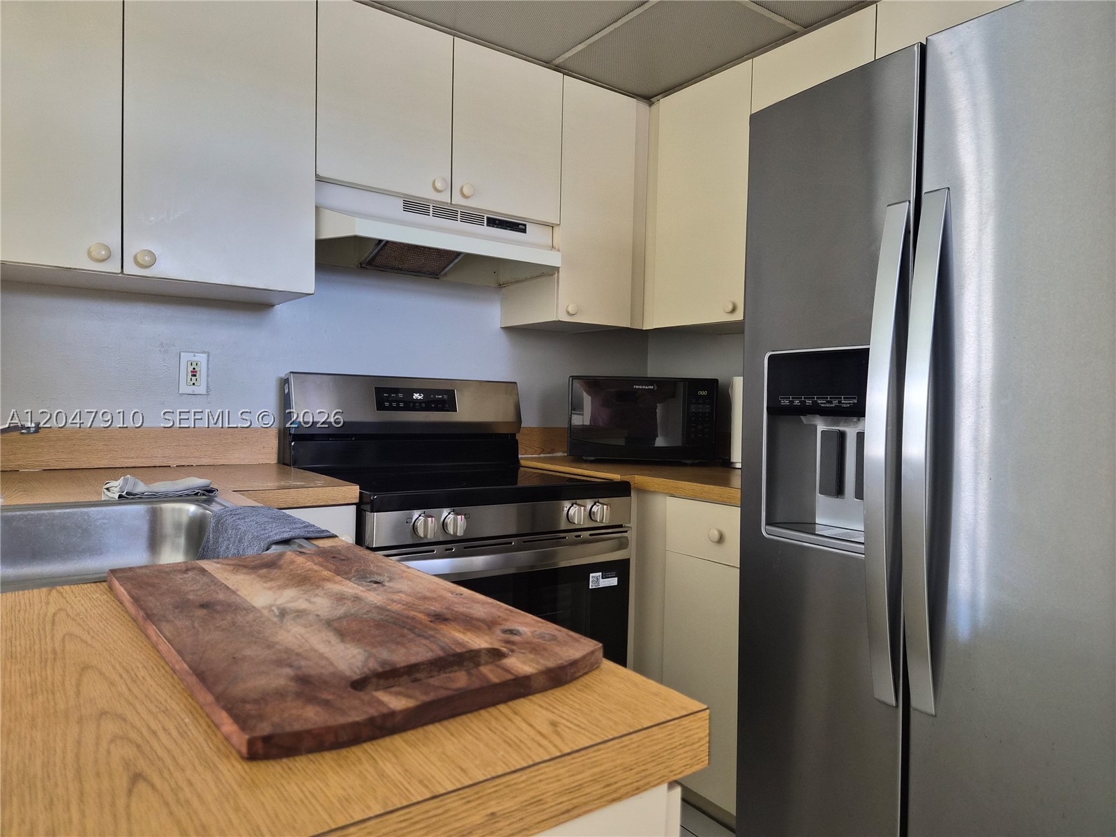 14913 SW 104th St #16-23, Miami FL 33196
