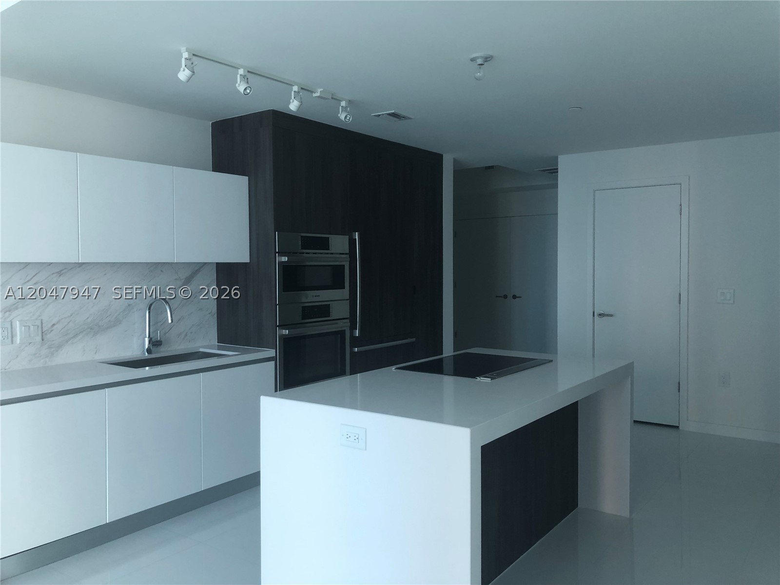 851 NE 1st Ave #3705, Miami FL 33132